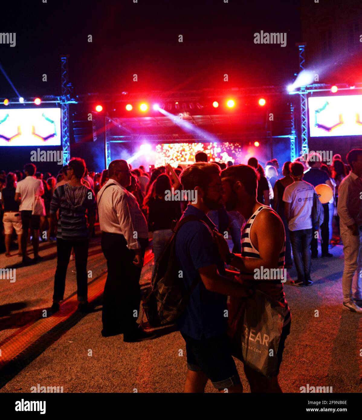 Gay Pride in piazza Comercio a Lisbona, Portogallo. Foto Stock