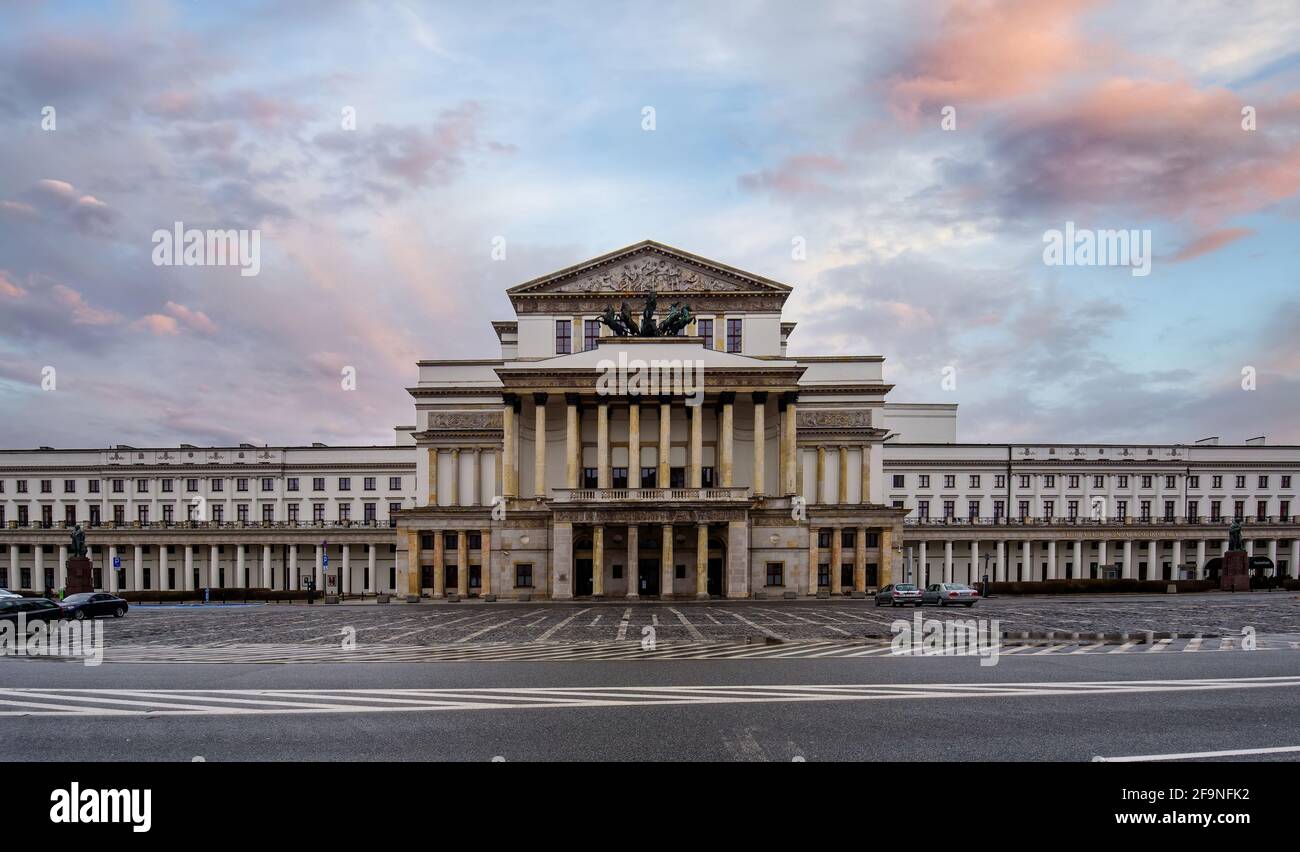 Varsavia, Polonia. Il Grand Theatre Building e l'Opera Nazionale dal progetto di Bohdan Pniewski Foto Stock