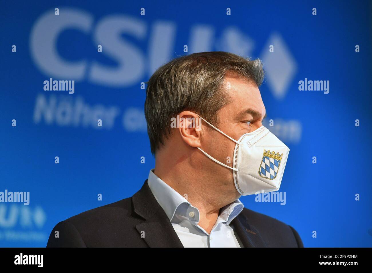 Markus SOEDER (primo Ministro Bavaria e Presidente CSU) con protezione del bocca FFP2, maschera, immagine singola, motivo individuale ritagliato, ritratto, Ritratto, ritratto, lato, profilo, comunicato stampa Markus SOEDER (primo ministro bavarese e presidente della CSU) sulla questione K nella sede della CSU a Monaco il 20 aprile 2021. | utilizzo in tutto il mondo Foto Stock