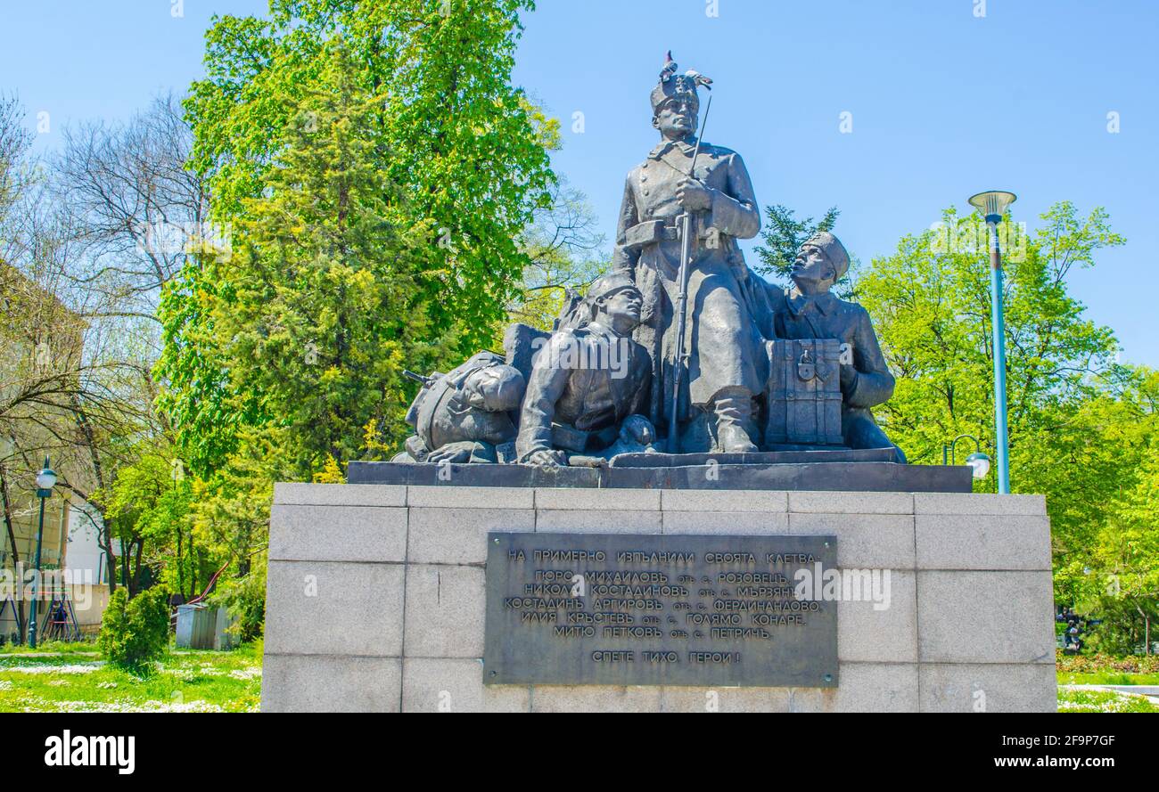 statua commemorativa degli eroi della rivoluzione bulgara a plovdiv. Foto Stock