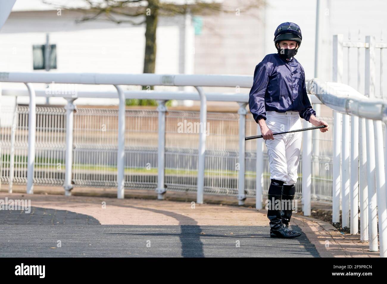Ryan Moore all'ippodromo di Epsom Downs, Surrey. Data immagine: Martedì 20 aprile 2020. Foto Stock