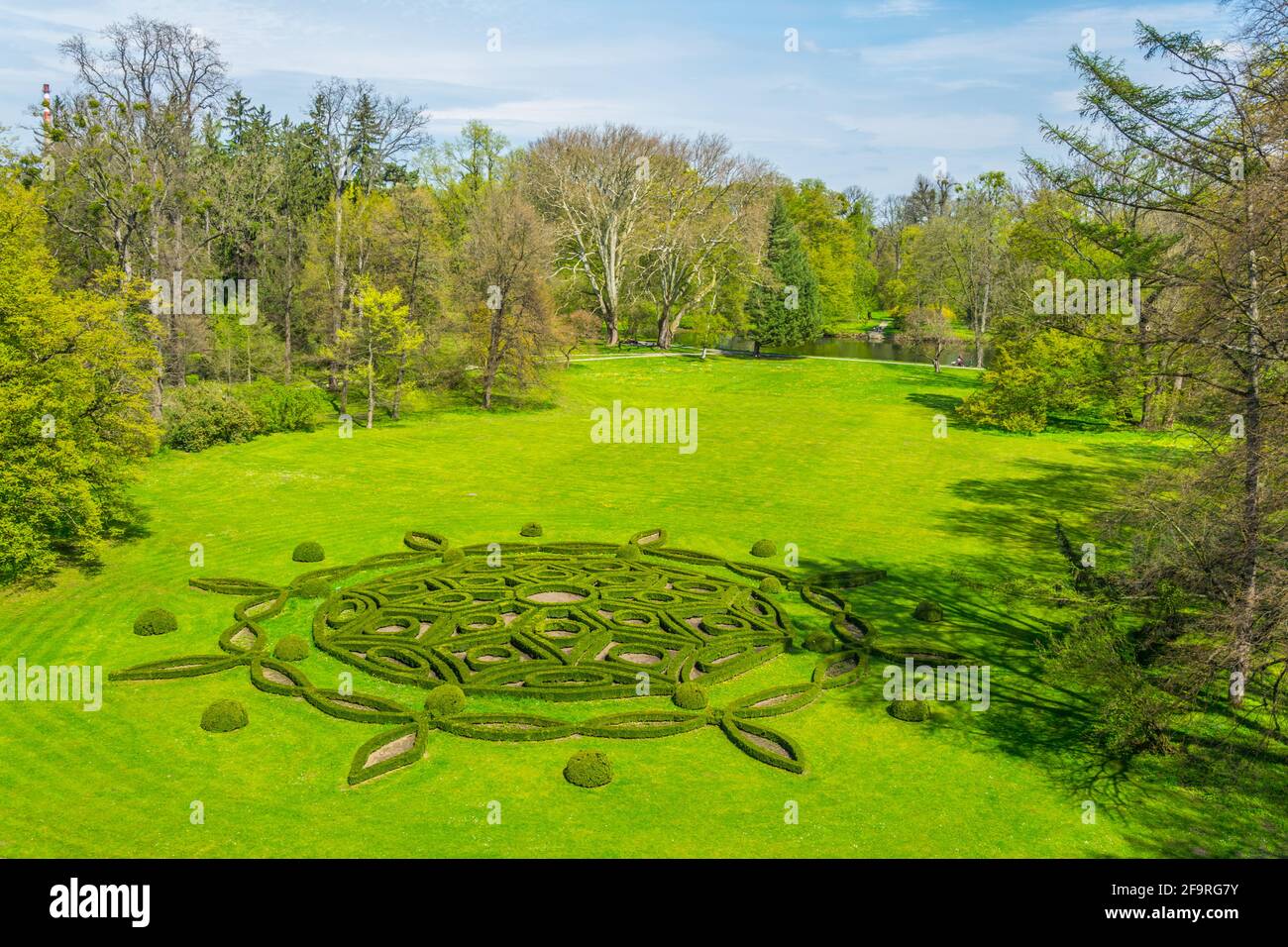 Vista di un parco dietro il palazzo arcivescovile´s a Kromeriz, repubblica Ceca. Foto Stock