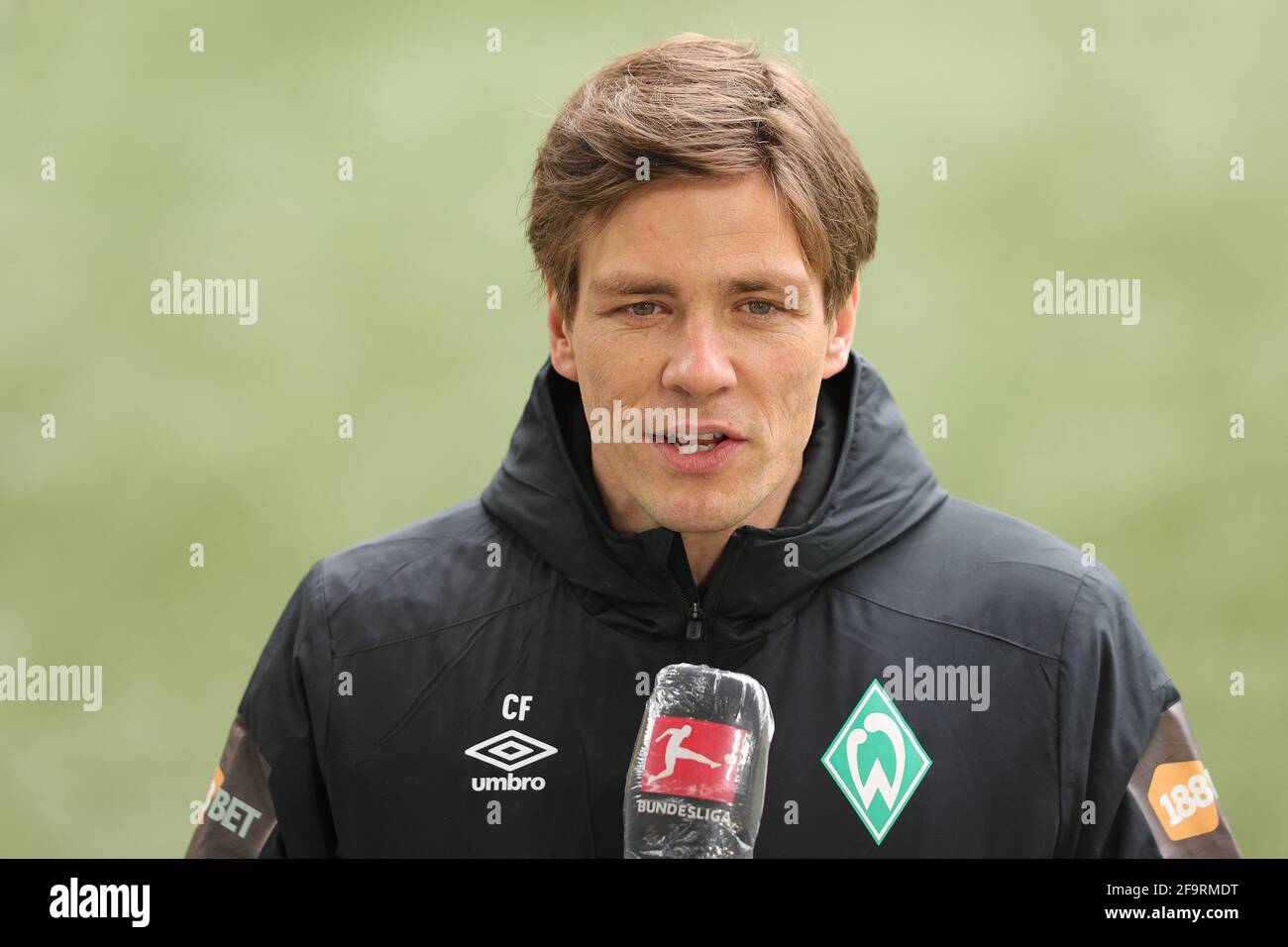 Clemens FRITZ, Brema, ritratto, capo del reparto scouting, nell'intervista Sky Sport prima del gioco Soccer 1. Bundesliga, 29th matchday, Borussia Dortmund (DO) - SV Werder Bremen (HB) 4: 1, il 18 aprile 2021 a Dortmund/Germania . Foto: Ralf Ibing/firo Sportphoto/pool via Fotoagentur SVEN SIMON le normative DFL vietano qualsiasi uso di fotografie come sequenze di immagini e/o quasi-video N. Foto Stock