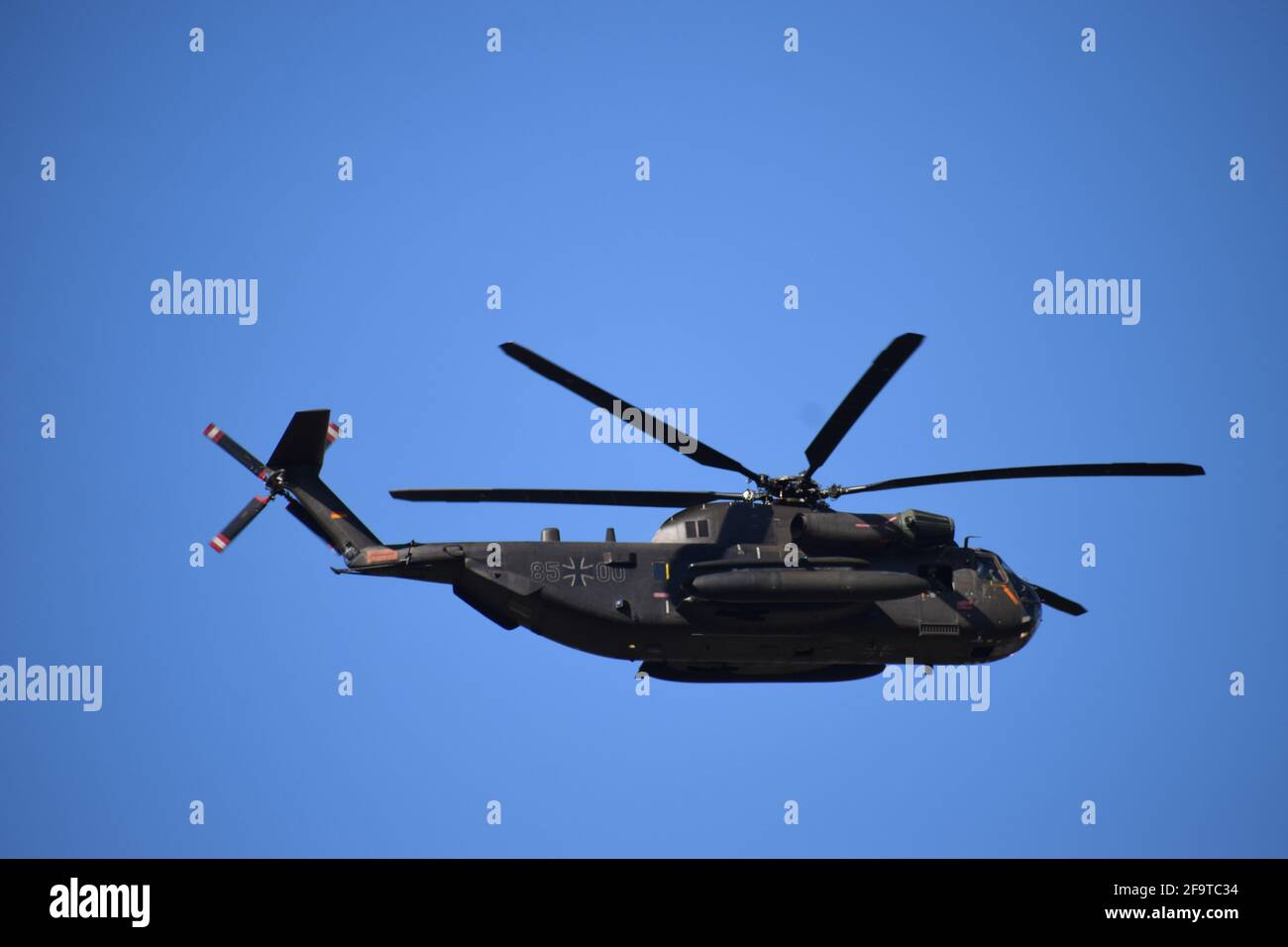 Grande elicottero militare in Germania 2021 Foto Stock