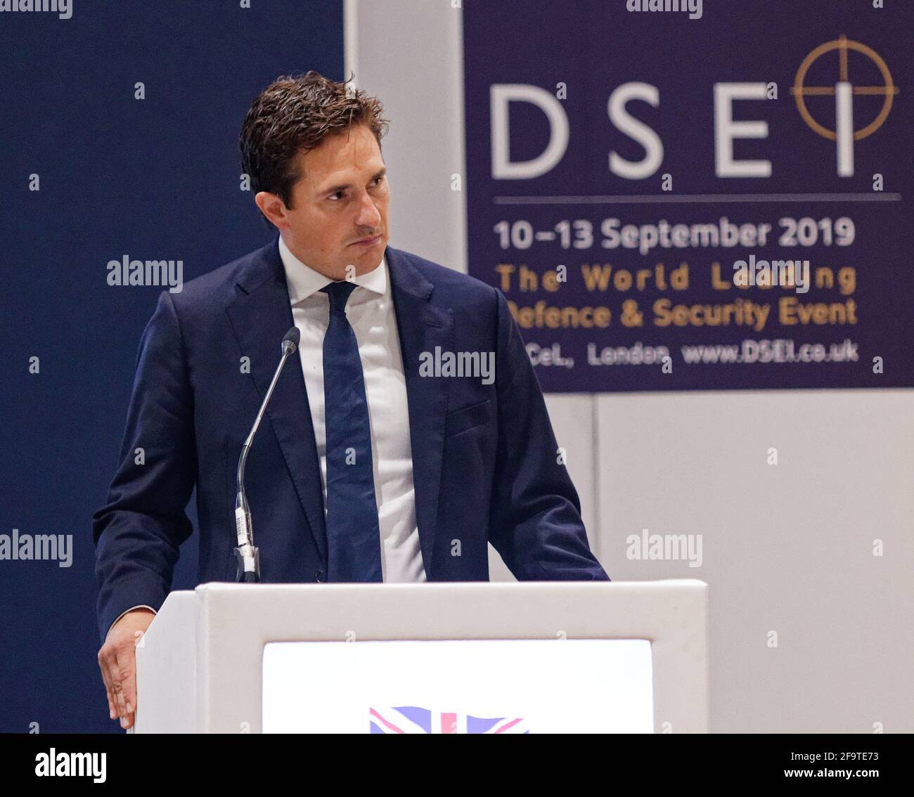 Londra, Regno Unito - 12 settembre 2019 Johnny Mercer MP, Sottosegretario di Stato per la Difesa e i Veterani per il Governo britannico, fornisce un discorso di apertura e risponde alle domande del pubblico alla fiera DSEI 2019 sulla sicurezza, la difesa e le armi presso l'Excel London Exhibition Centre. (Foto di: EQUINOXFEATURES.COM) dati immagine: Fotografo: Equinox caratteristiche Copyright: ©2019 Equinox Licensing Ltd. +433700 780000 contatto: Equinox caratteristiche Data di scatto: 20190912 tempo di esecuzione: 10125041 www.newspics.com Foto Stock