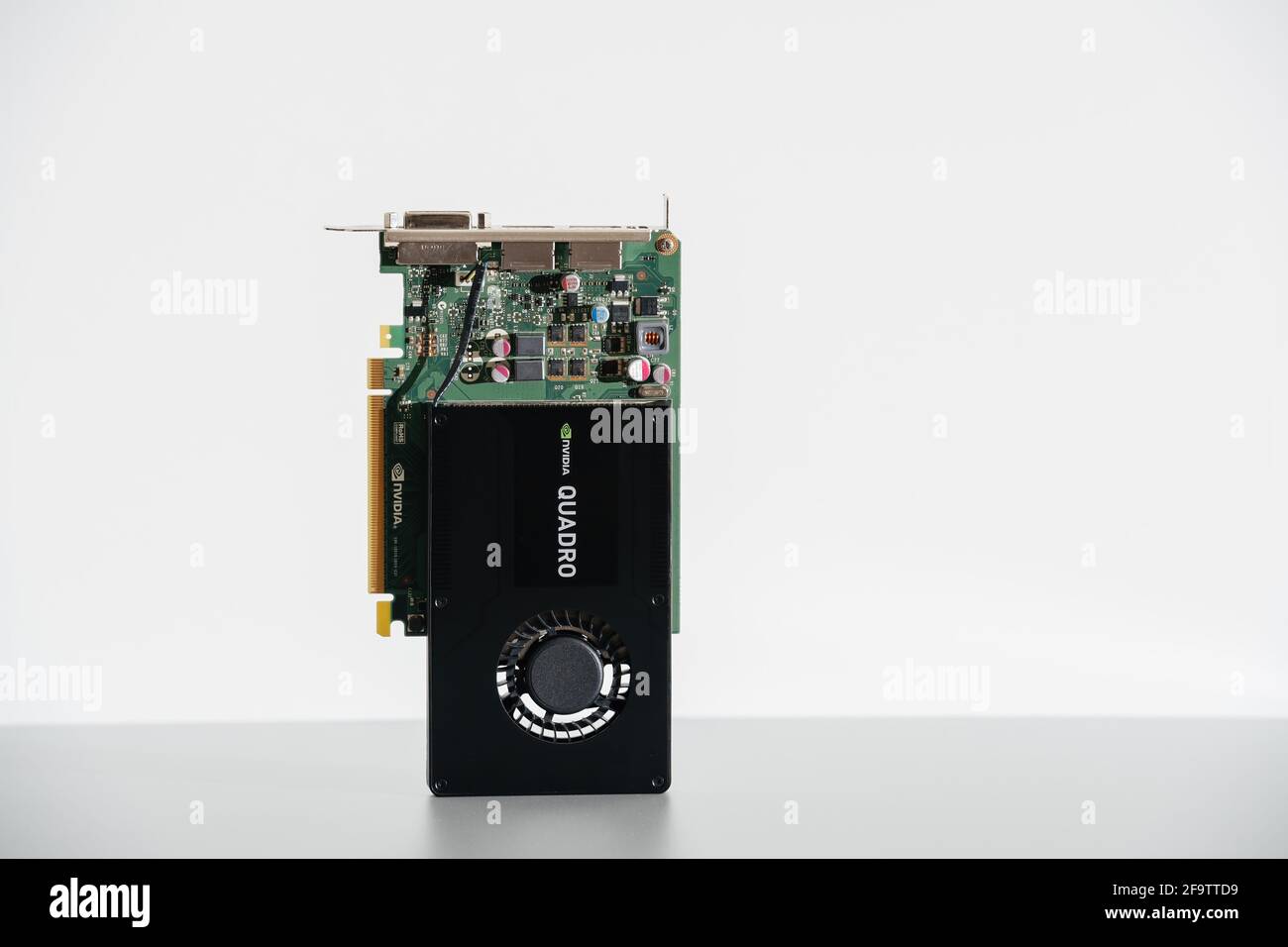 Nuova scheda video professionale nVidia quadro K2200 GPU Foto Stock