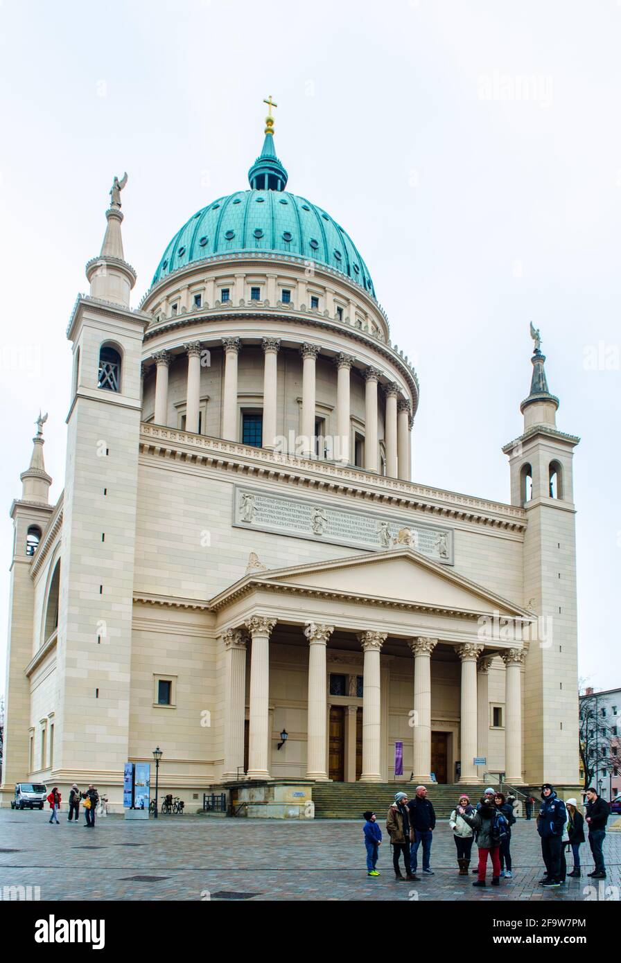 POTSDAM, GERMANIA, 11 MARZO 2015: Edificio monumentale di nicolai kirche - nicholas chiesa a potsdam Foto Stock