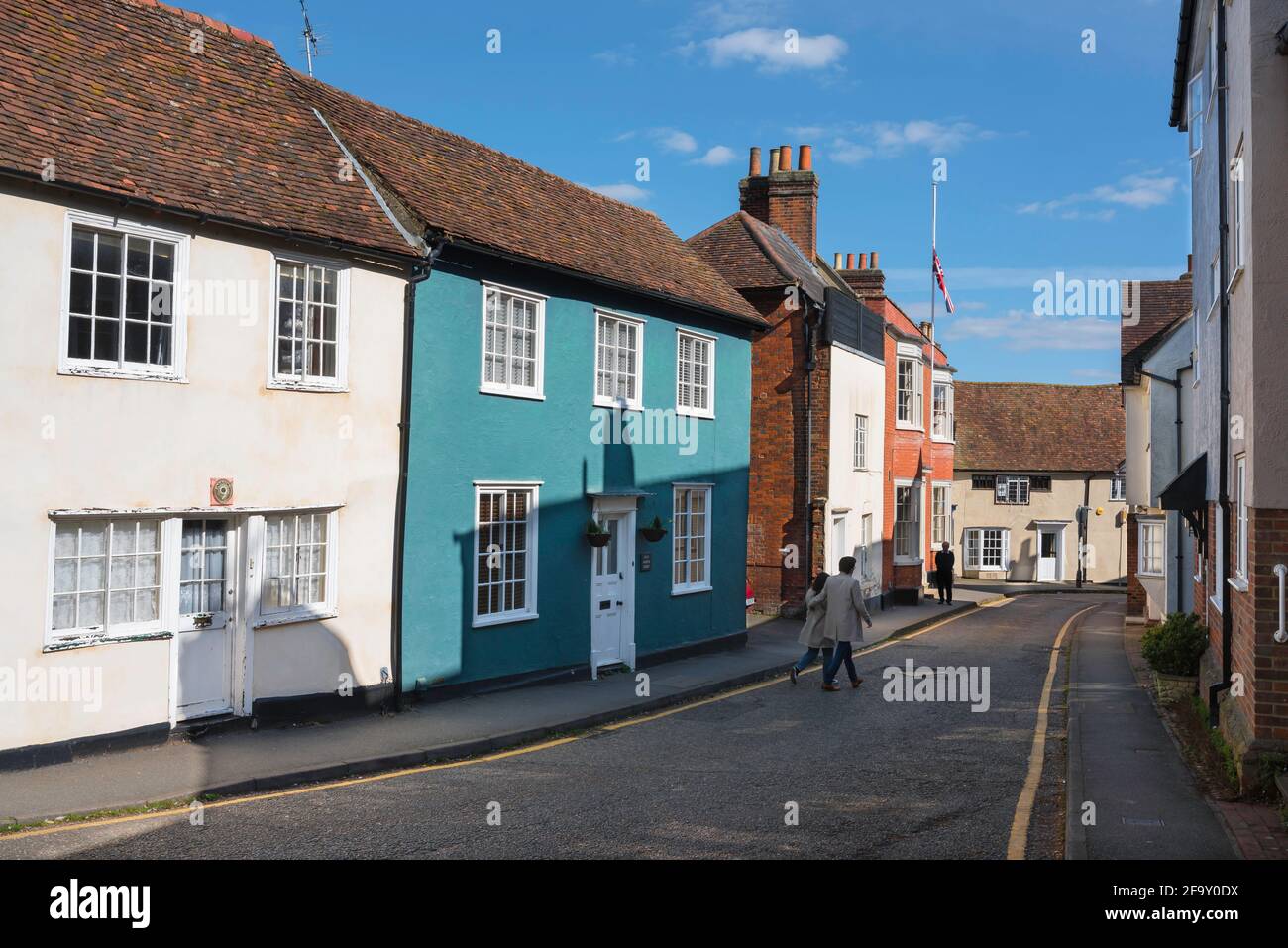 Essex città di campagna, vista di una fila attraente case cittadine nella città mercato Essex di Saffron Walden, Essex, Inghilterra, Regno Unito. Foto Stock