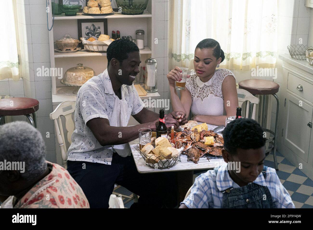 The United States vs Billie Holiday è un film biografico americano del 2021 sulla cantante Billie Holiday, basato sul libro Chasing the Scream: The First and Last Days of the War on Drugs di Johann Hari. Diretto da Lee Daniels, il film protagonista Andra Day nel ruolo titolare, insieme a Trevante Rhodes, Natasha Lyonne e Garrett Hedlund. Questa fotografia è esclusivamente per uso editoriale ed è copyright della società cinematografica e/o del fotografo assegnato dalla società di produzione e può essere riprodotta solo da pubblicazioni in concomitanza con la promozione del suddetto film. Un Cre obbligatorio Foto Stock