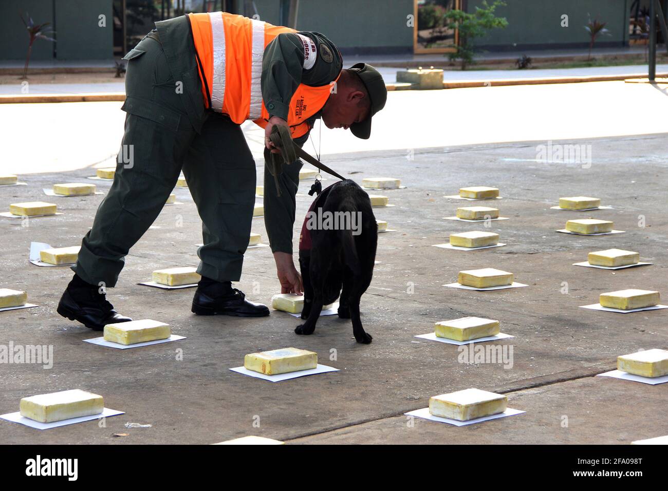 Maracaibo, Venezuela. 21 Apr 2021. Il sovrintendente nazionale antidroga, Richard López, ha ratificato la conformità e il raggiungimento delle politiche statali. Questo mercoledì, la 21a Caracas (Venezuela), basata sul rispetto illimitato degli obblighi internazionali nella lotta contro il traffico di droga, durante il suo discorso in videoconferenza prima della 64esima sessione della Commissione sulle droghe narcotiche delle Nazioni Unite (ONU). Affermare che per il Venezuela la lotta contro il problema della droga è un impegno permanente. (Foto di Humberto Matheus/Sipa USA) Credit: Sipa USA/Alamy Live News Foto Stock