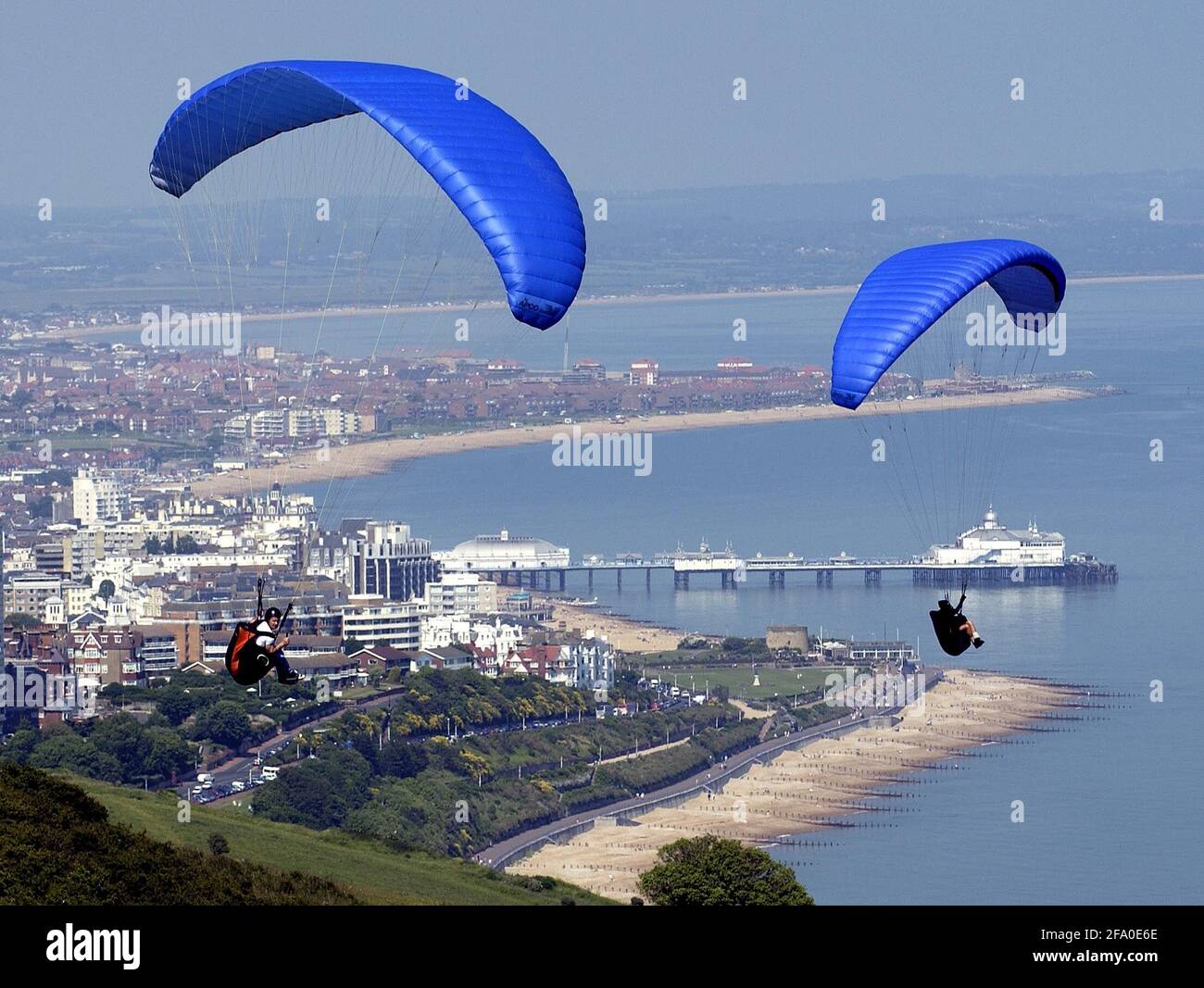 PARA GLIDEING A BEACHEY IMMAGINE DI TESTA DAVID ASHDOWN DAVID ASHDOWN esportazione 8 Foto Stock