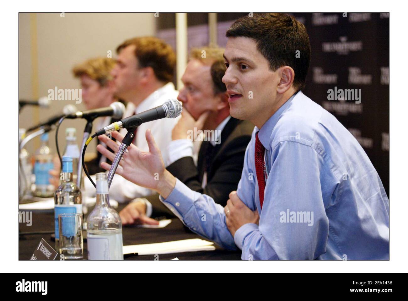 L'incontro Independent Fringe con i relatori David Miliband, Ruth Kelly e ed Balls presieduti da Steve Richards al Labor Party Conf. Di Brighton.pic David Sandison 26/9/2005 Foto Stock