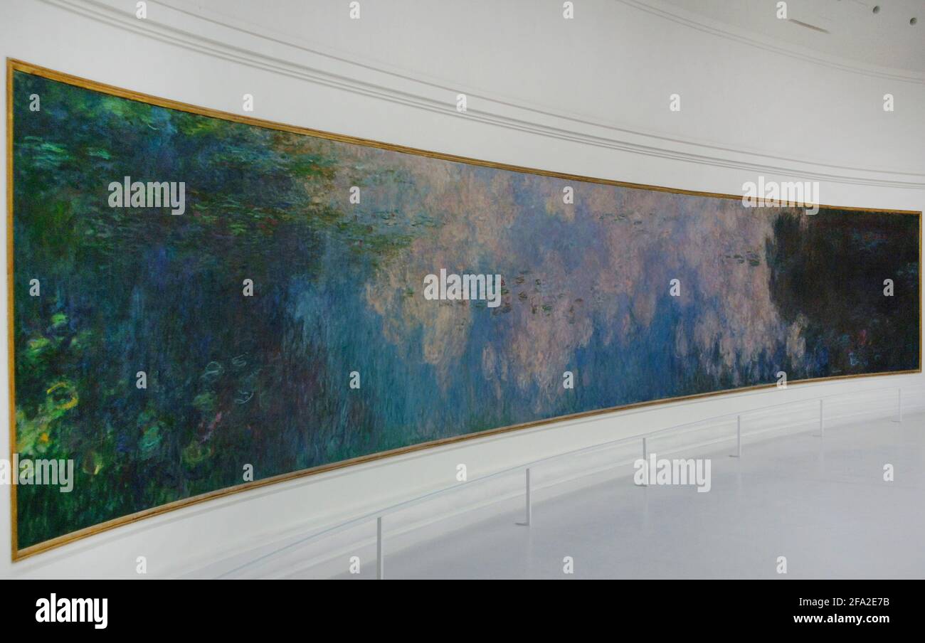 Claude Monet (1840-1926). Pittore impressionista francese. Ninfee: Le nubi, ca. 1915-1926. Olio su tela (200 x 1275 cm). Museo Orangerie. Parigi. Francia. Foto Stock