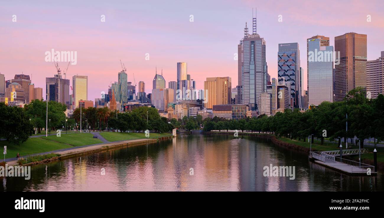 Melbourne si illumina al mattino Foto Stock