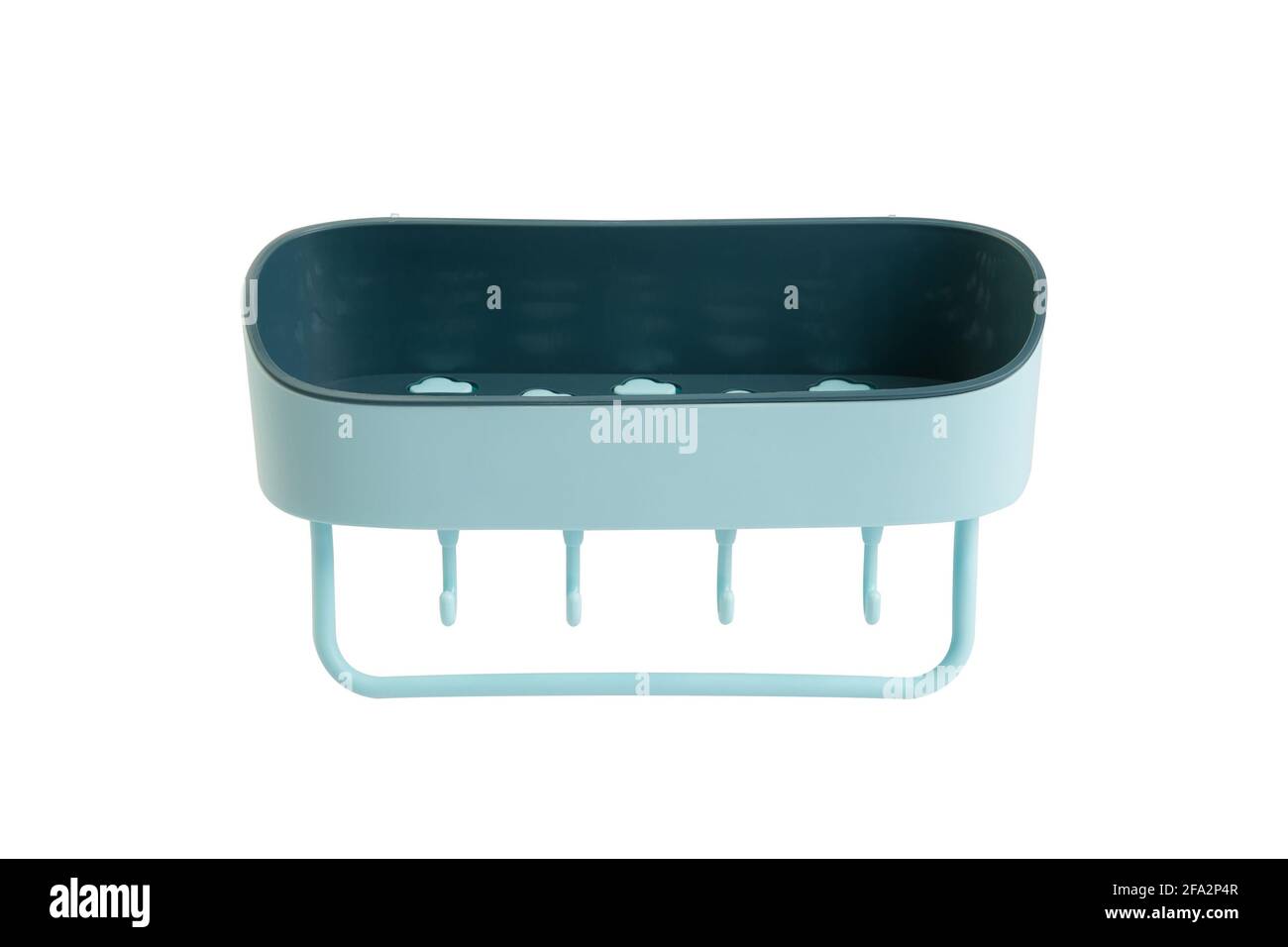 ripostiglio vuoto in plastica o ripiano con portasciugamani per il bagno isolato su sfondo bianco Foto Stock