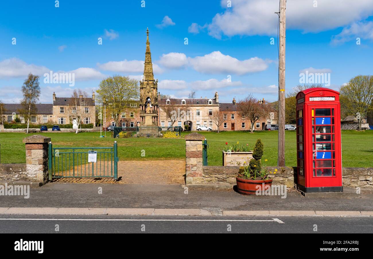 Vista del verde nel villaggio di Denholm in Scottish Borders, Scozia, Regno Unito Foto Stock