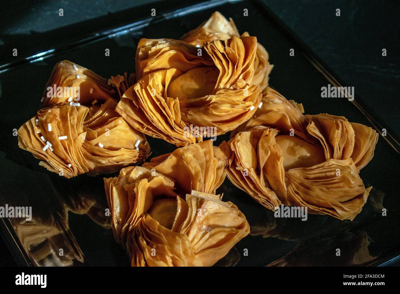 Pastelitos rellenos (torte farcite con patate dolci e pasta di mele cotogne - cibo tipico argentino). Foto Stock