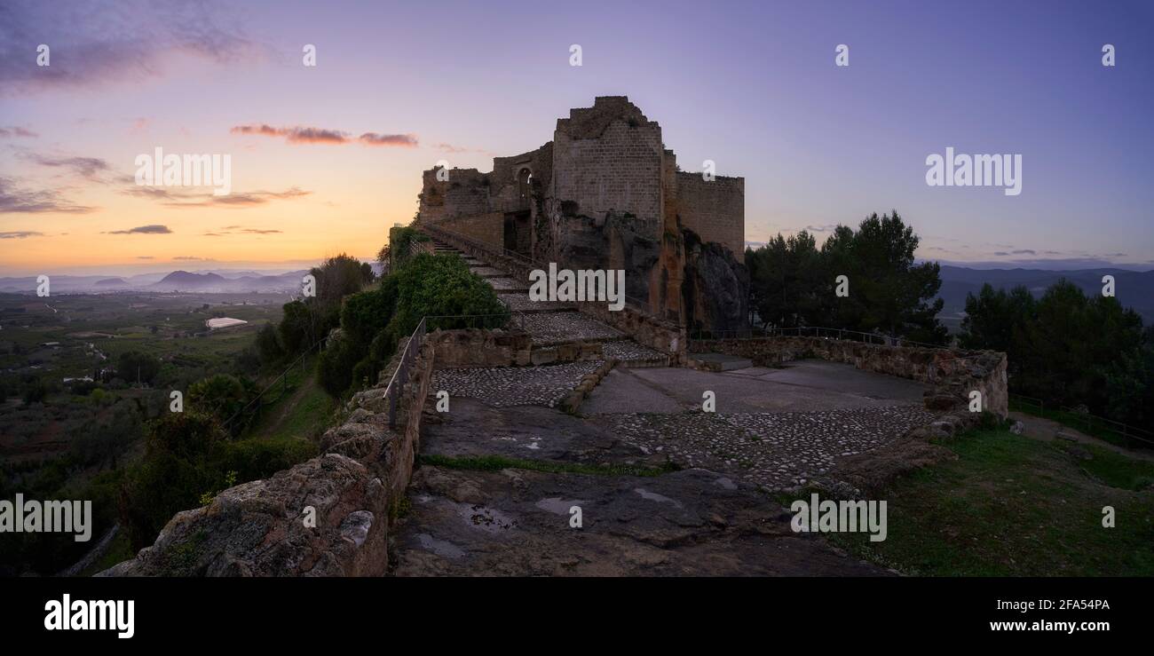 Castello di Montesa all'alba (Valencia - Spagna) Foto Stock