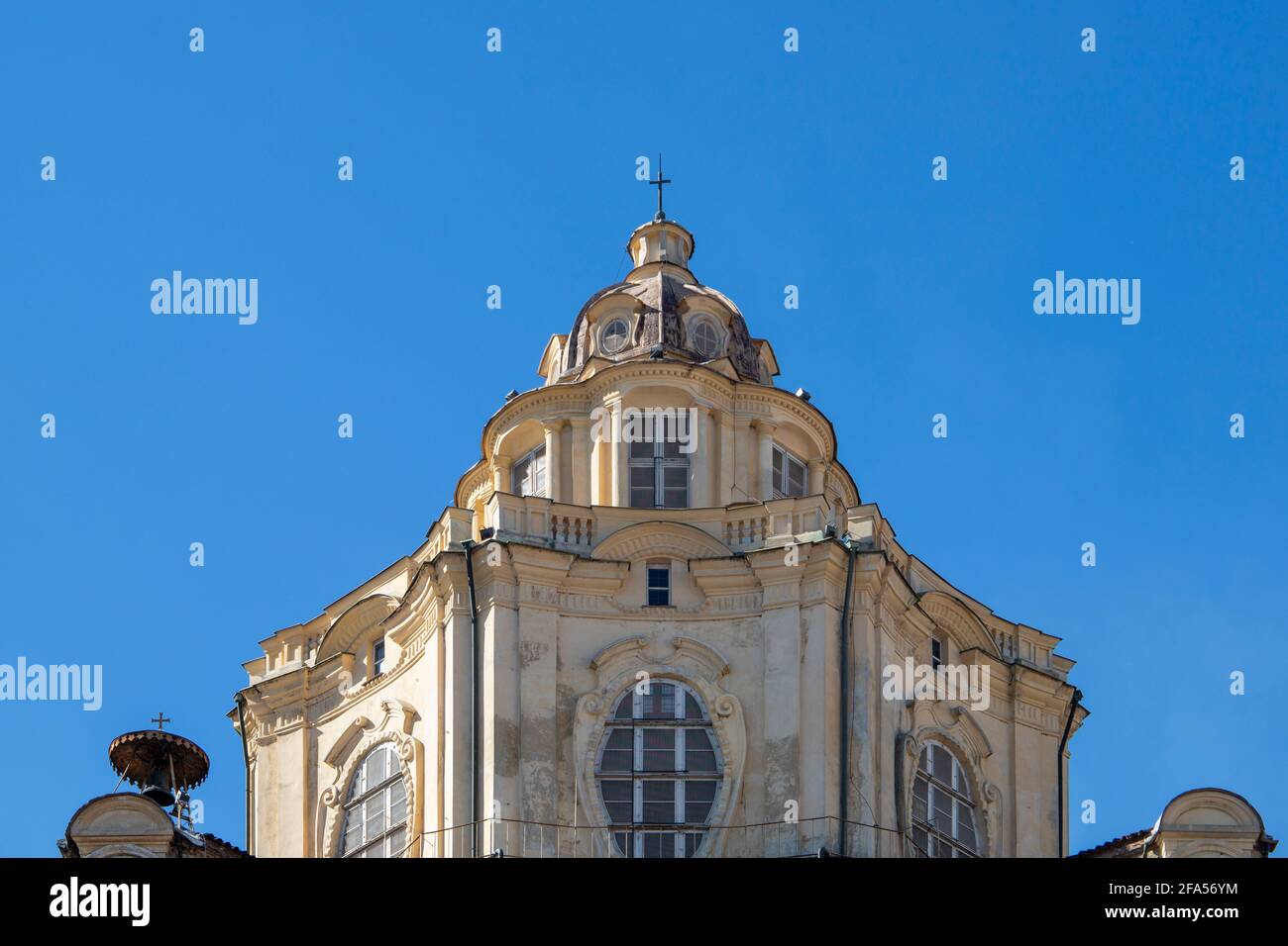 Torino, Italia. 14 Marzo 2021. Piemonte, Torino. Cupola della Chiesa reale di San Lorenzo (Real Chiesa di San Lorenzo), una chiesa in stile barocco credito: Agenzia indipendente di Foto / Alamy Live News Foto Stock