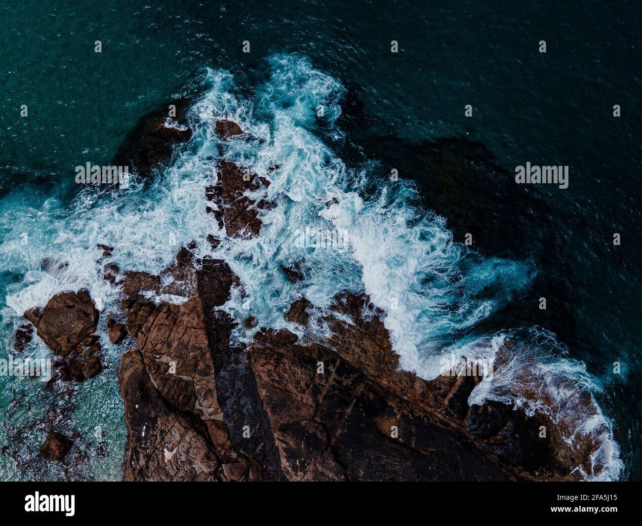 Un pacchetto di 19 foto ad alta risoluzione del paesaggio del drone oceano Foto Stock