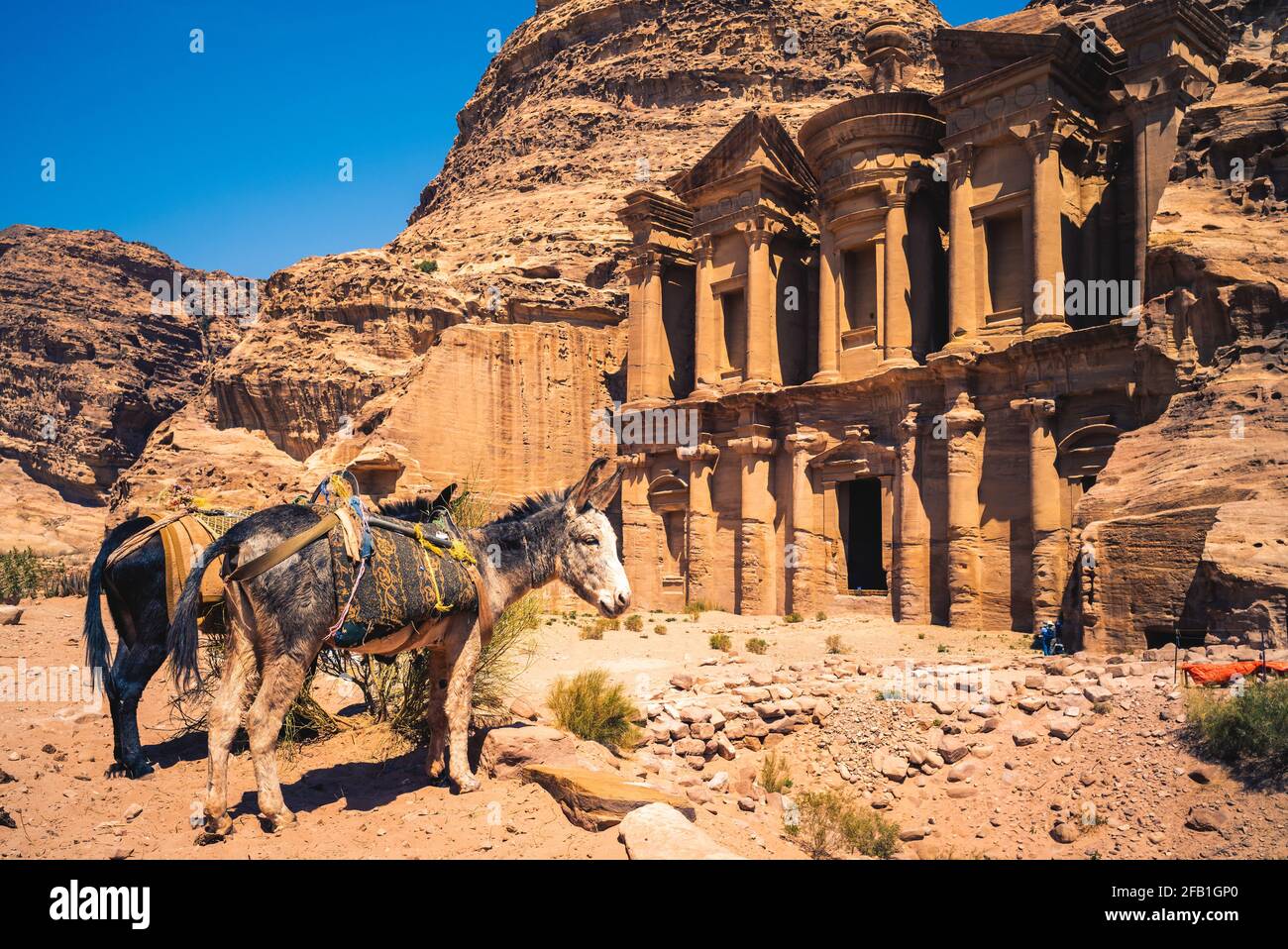 Facciata di ad Deir, alias il Monastero, situato a petra, giordania Foto Stock
