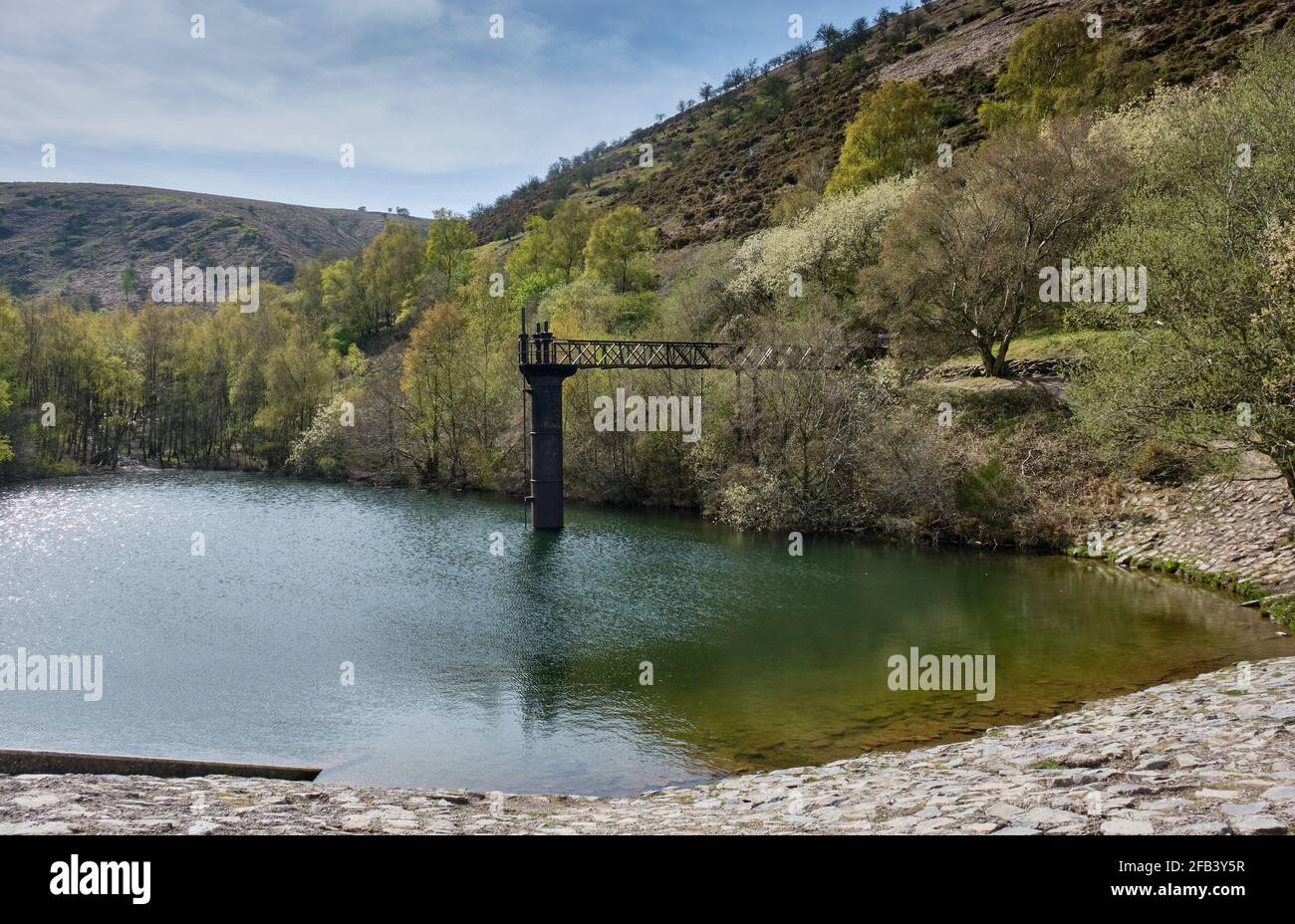 Lago artificiale di New Pool Hollow vicino a Carding Mill Valley, Church Stretton, Shropshire Foto Stock