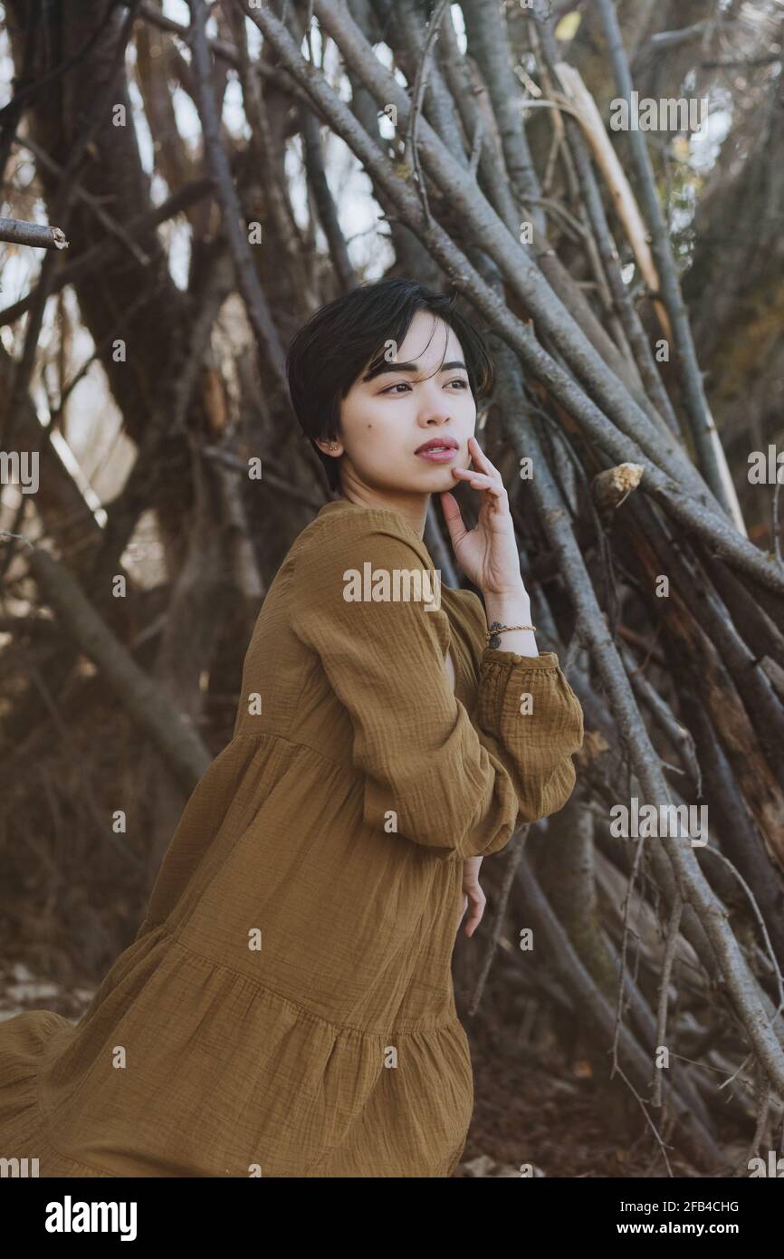 Ritratto di elegante donna asiatica Foto Stock