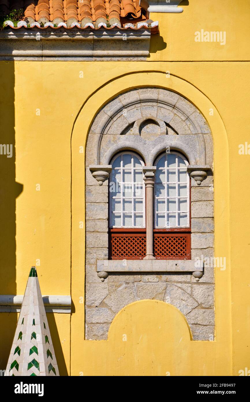 Il palazzo del XIX secolo dei Condes de Castro Guimaraes è oggi un museo e una biblioteca a Cascais. Portogallo Foto Stock