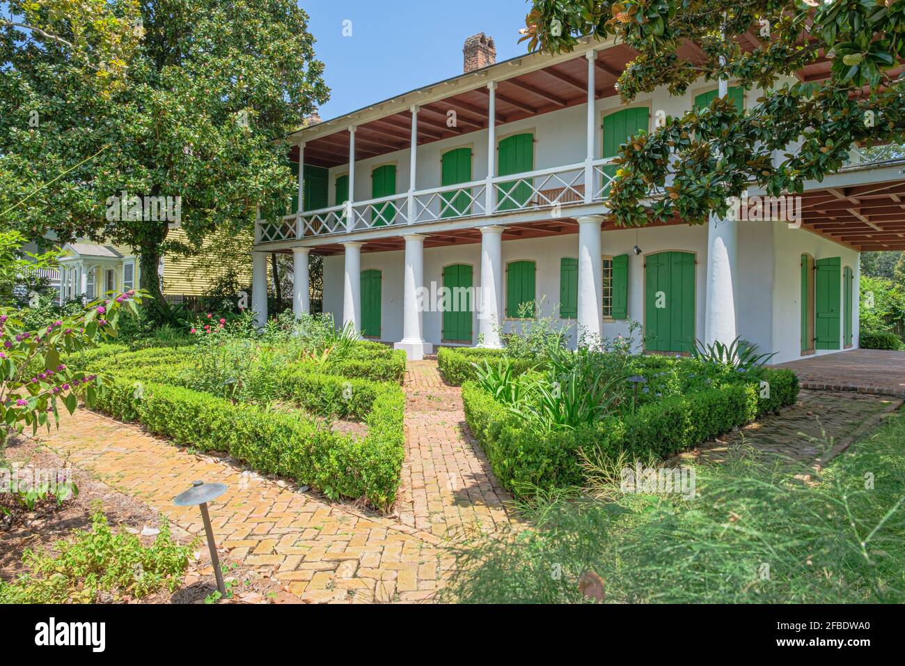 NEW ORLEANS, LA, Stati Uniti d'America - 11 AGOSTO 2020: Storica Pitot House su Moss Street Foto Stock