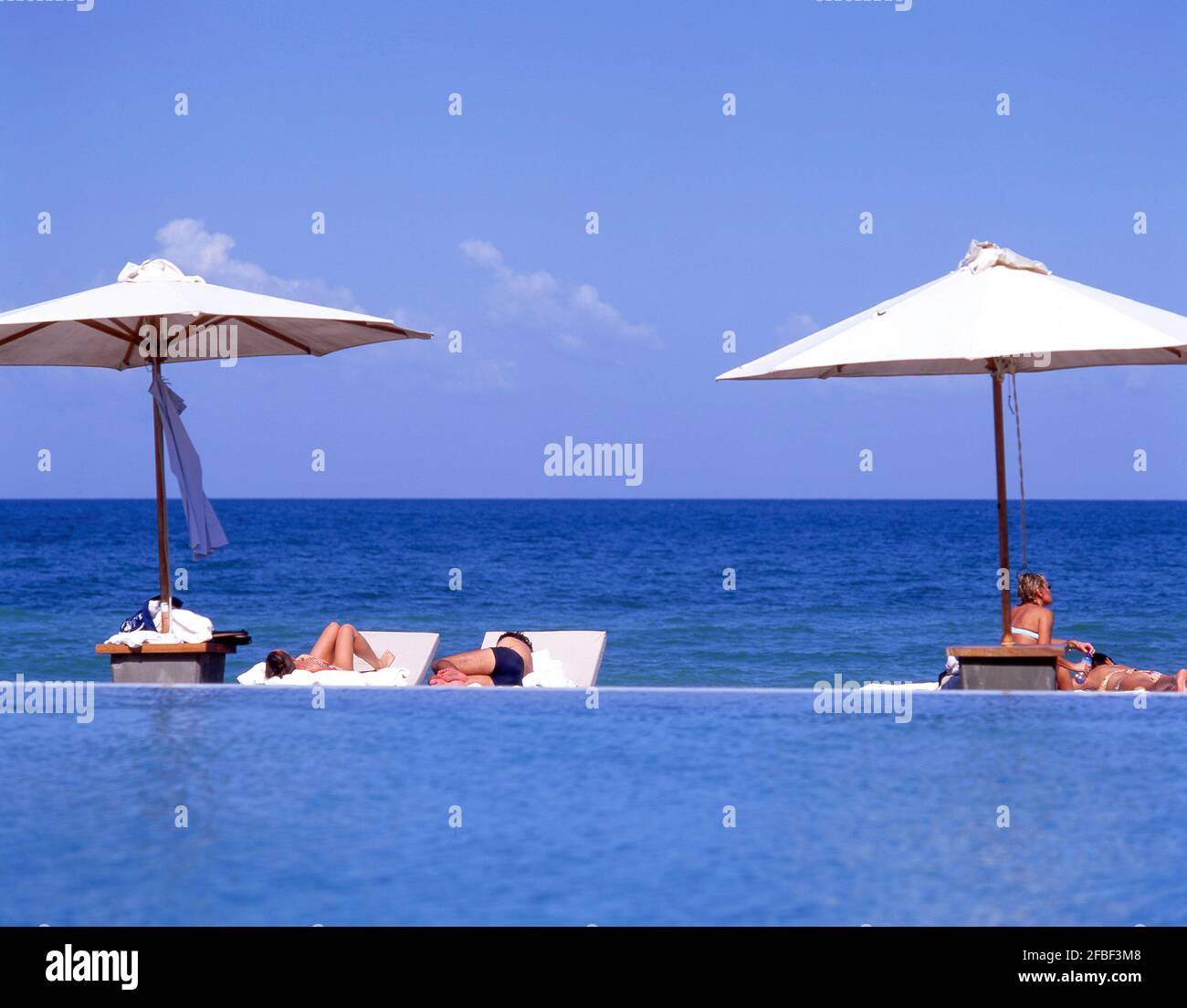 Il Chedi Muscat Hotel Infinity pool, Chedi, Muscat, Masqat Governorate, Sultanato dell'Oman Foto Stock
