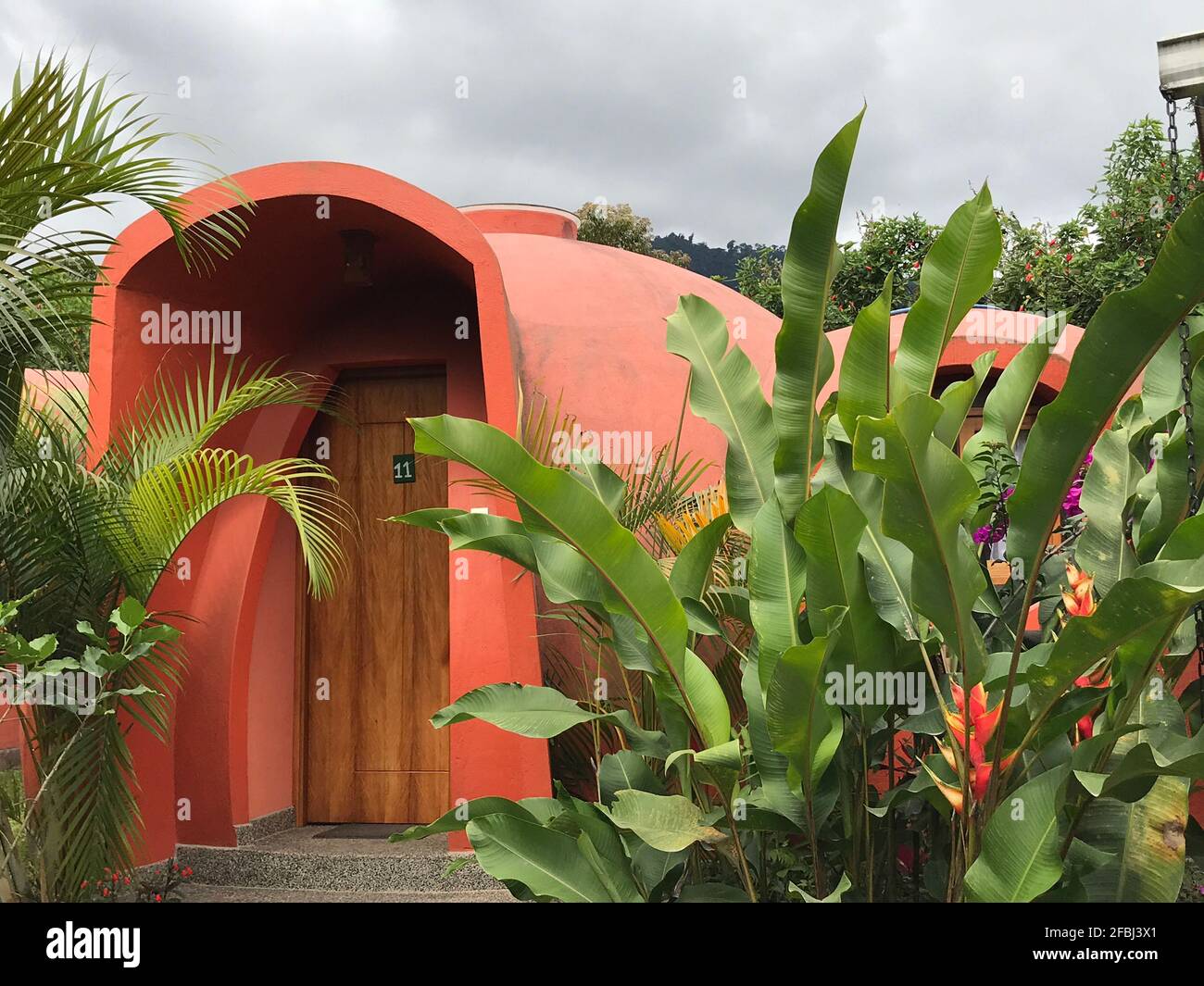 Sisakuna Lodge a Mindo, Ecuador, un hotel resort ecologico in una zona con tour tropicali di bird watching Foto Stock