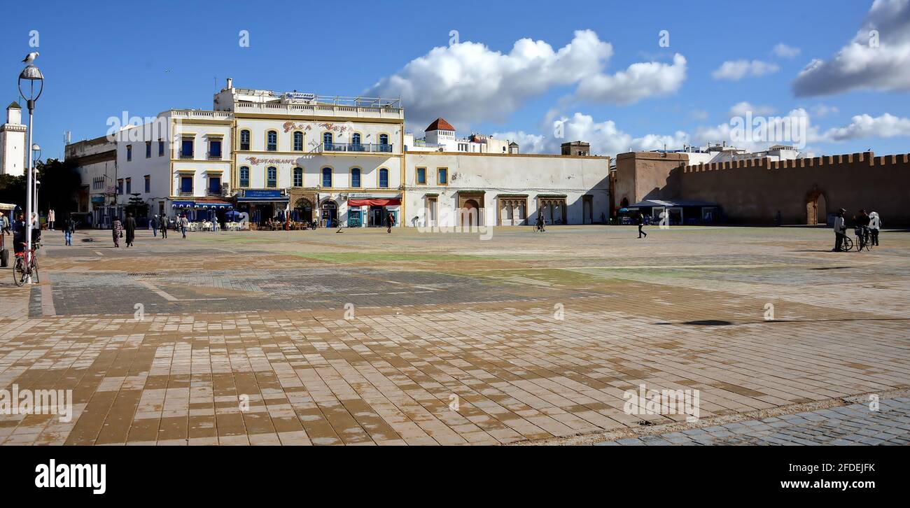 PORTO DI MAROCCO-ESSAOUIRA e città balneare sulla costa atlantica, la sua medina è protetta dalla Skala de la Kasbah, un XVIII secolo Foto Stock