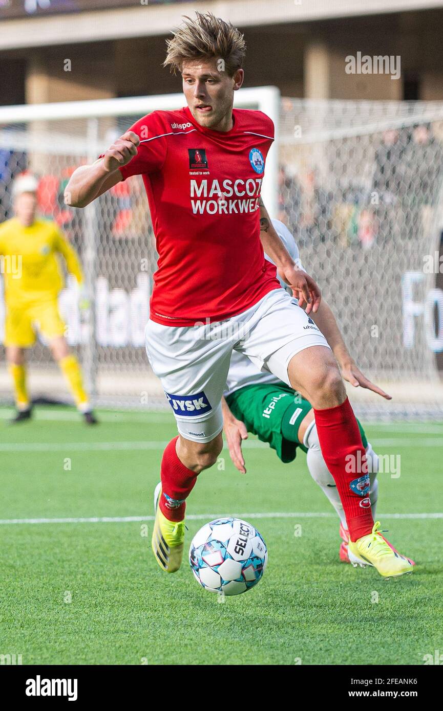 Silkeborg, Danimarca. 23 Apr 2021. Nicolai Vallys (7) di Silkeborg SE visto durante la partita di 1. Divisione tra Silkeborg IF e Viborg FF al Jysk Park di Silkeborg. (Photo Credit: Gonzales Photo/Alamy Live News Foto Stock