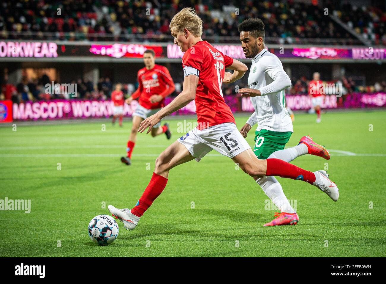 Silkeborg, Danimarca. 23 Apr 2021. Gustav Dahl (15) di Silkeborg SE visto durante la partita di 1. Divisione tra Silkeborg IF e Viborg FF al Jysk Park di Silkeborg. (Photo Credit: Gonzales Photo/Alamy Live News Foto Stock