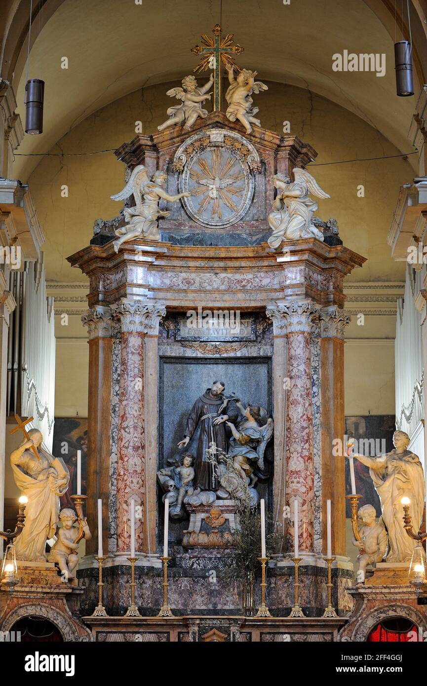 Altare maggiore, chiesa di San Francesco a Ripa, Trastevere, Roma, Italia Foto Stock