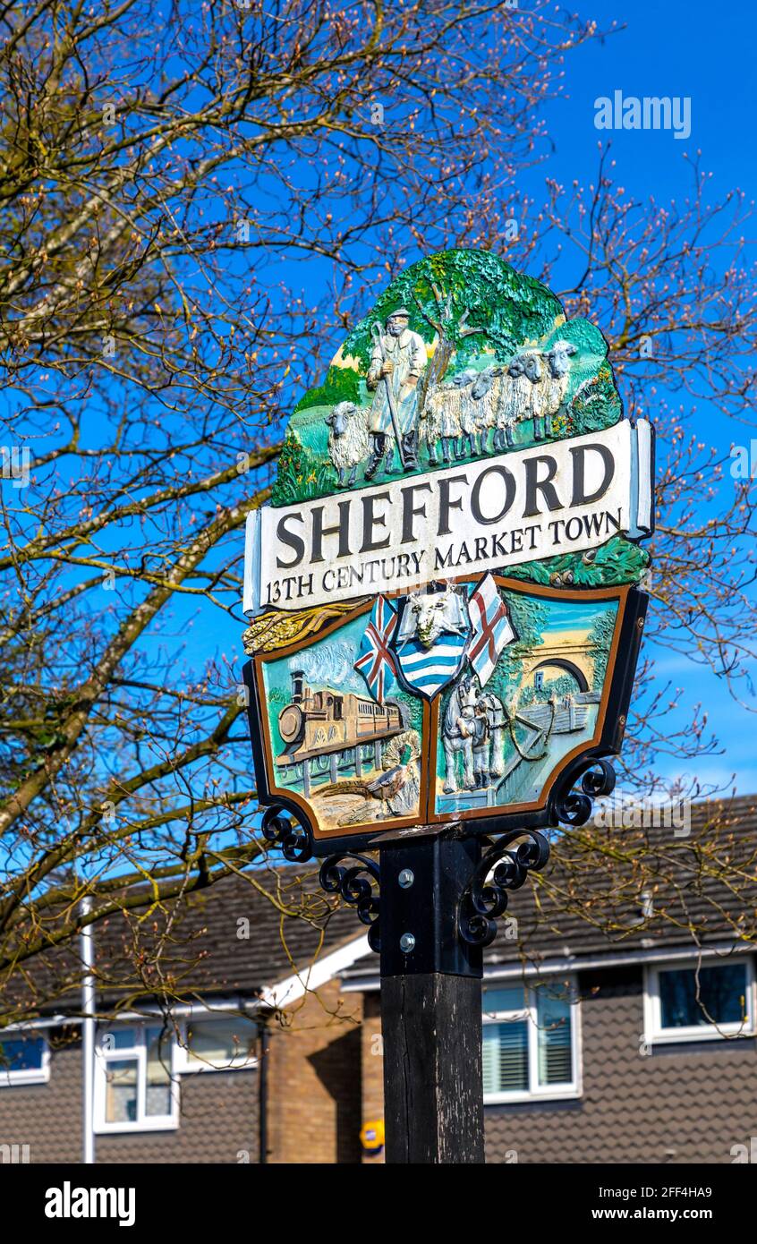 Segno per Shefford - una città del mercato 13 ° secolo, Bedfordshire, Inghilterra, Regno Unito Foto Stock