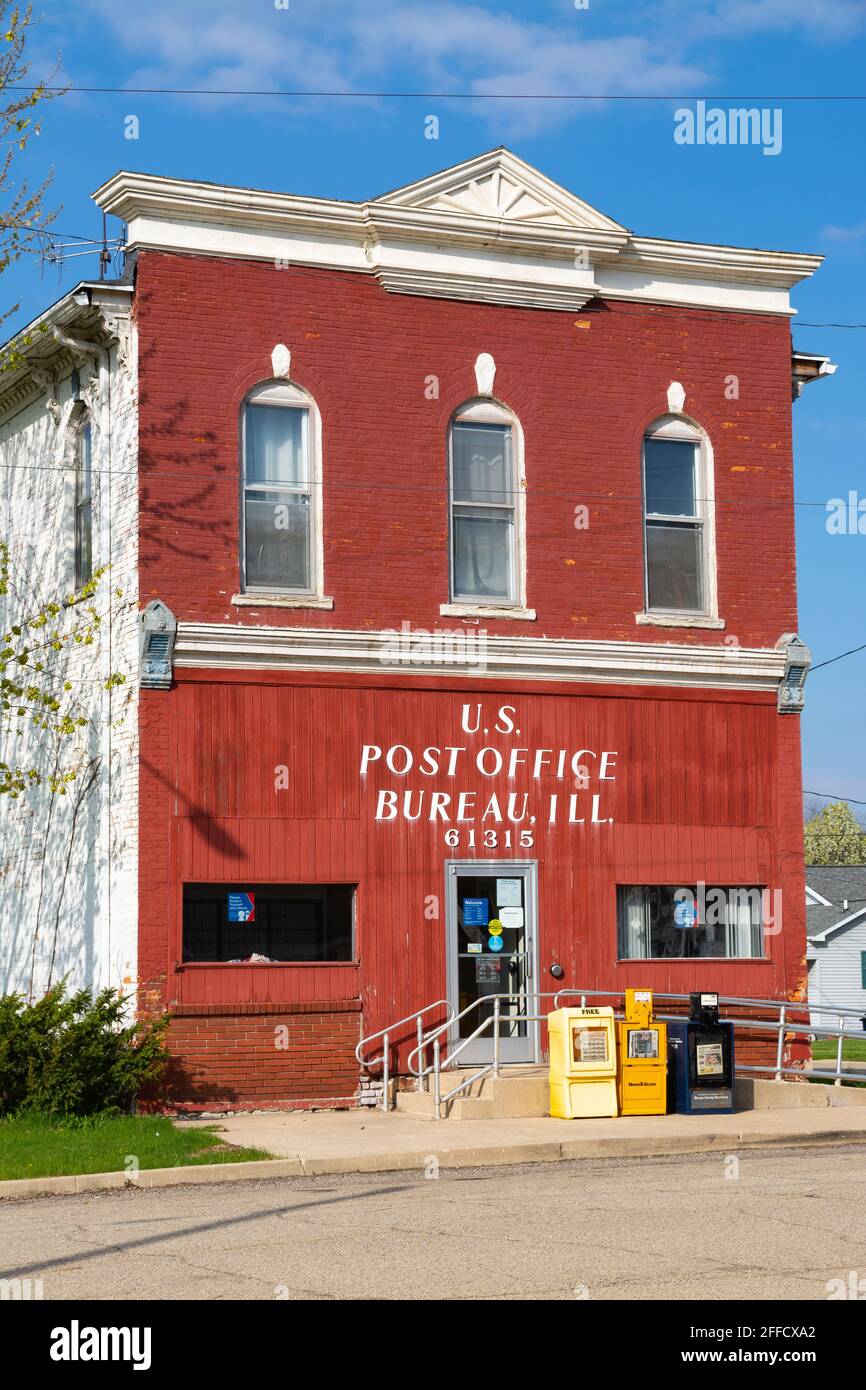 Bureau Junction, Illinois - Stati Uniti - 22 aprile 2021: L'Ufficio postale di Bureau Junction nella piccola città del Midwest. Foto Stock