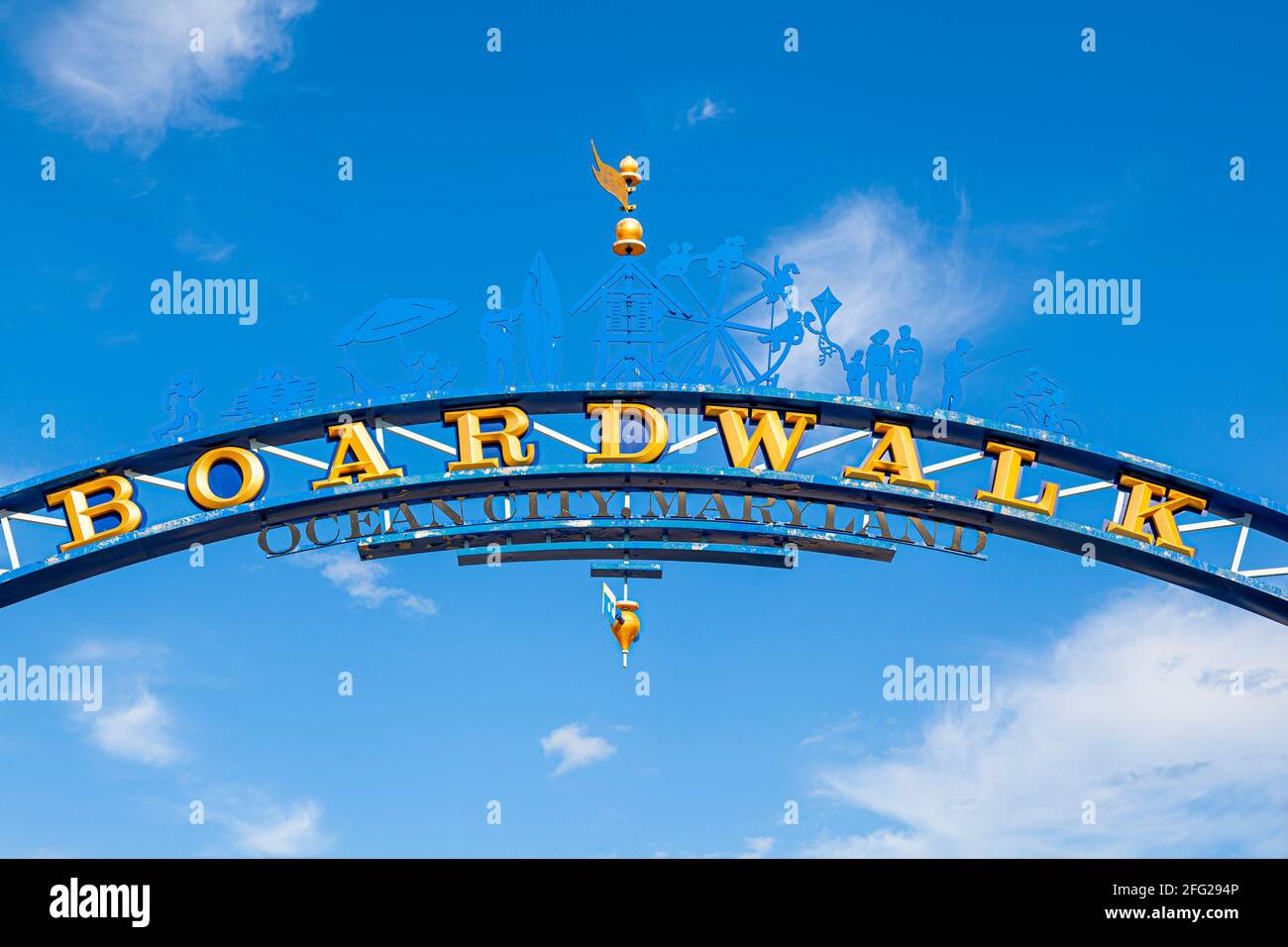 Primo piano isolate l'immagine dell'arco di legno all'ingresso della famosa passeggiata a bordo dell'Ocean City, Maryland Beach, UN popolare luogo turistico sulla coa orientale Foto Stock