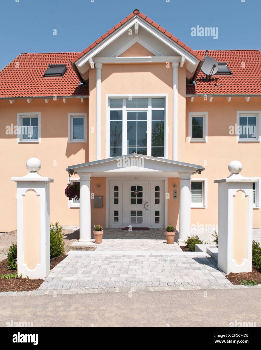 moderna casa plurifamiliare in stile europeo centrale Foto Stock