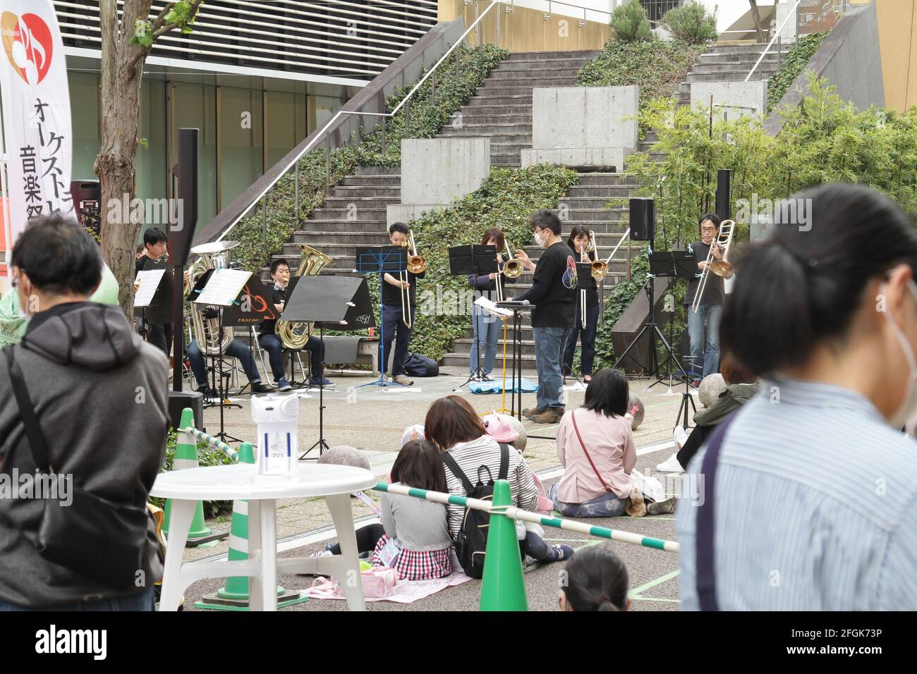 iida, Nagano, Giappone, 25-04-2021 , fanfare dello spettacolo musicale durante il festival della città di Iida nella primavera del 2021. Foto Stock