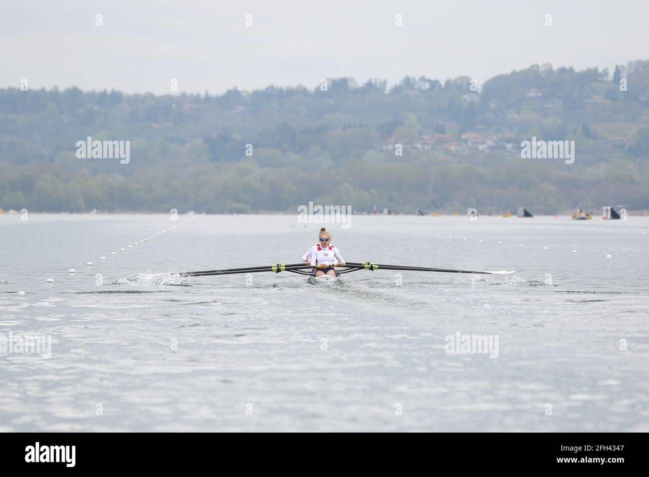 Kira Yuvchenko, Ekaterina Glazkova, Vasilisa Stepanova e Valentina Plaksina di Russia vincono il Reechage 2 delle quattro Donne il giorno 2 al Rowi europeo Foto Stock