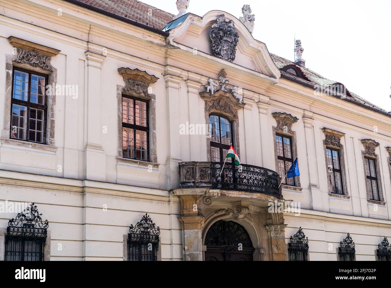 Budapest, Ungheria - 11 agosto 2019: Architettura ungherese, quartiere del Castello di Buda Foto Stock