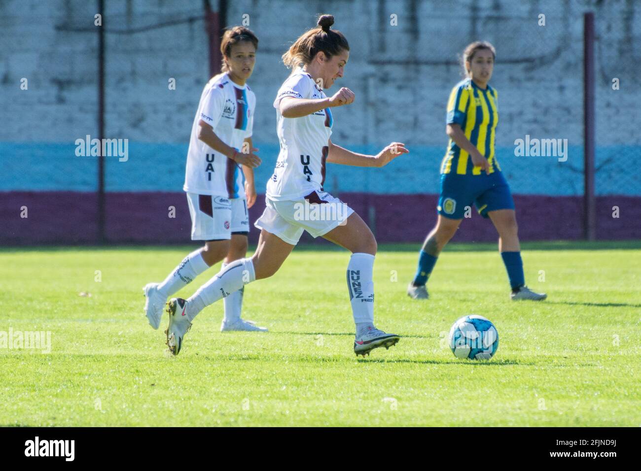 Buenos Aires, Argentina. 25 Apr 2021. Romina Nuñez durante la partita tra UAI Urquiza e Rosario Central al Monumental di Villa Lynch Stadium di Villa Lynch, Buenos Aires, Argentina. Credit: SPP Sport Press Photo. /Alamy Live News Foto Stock