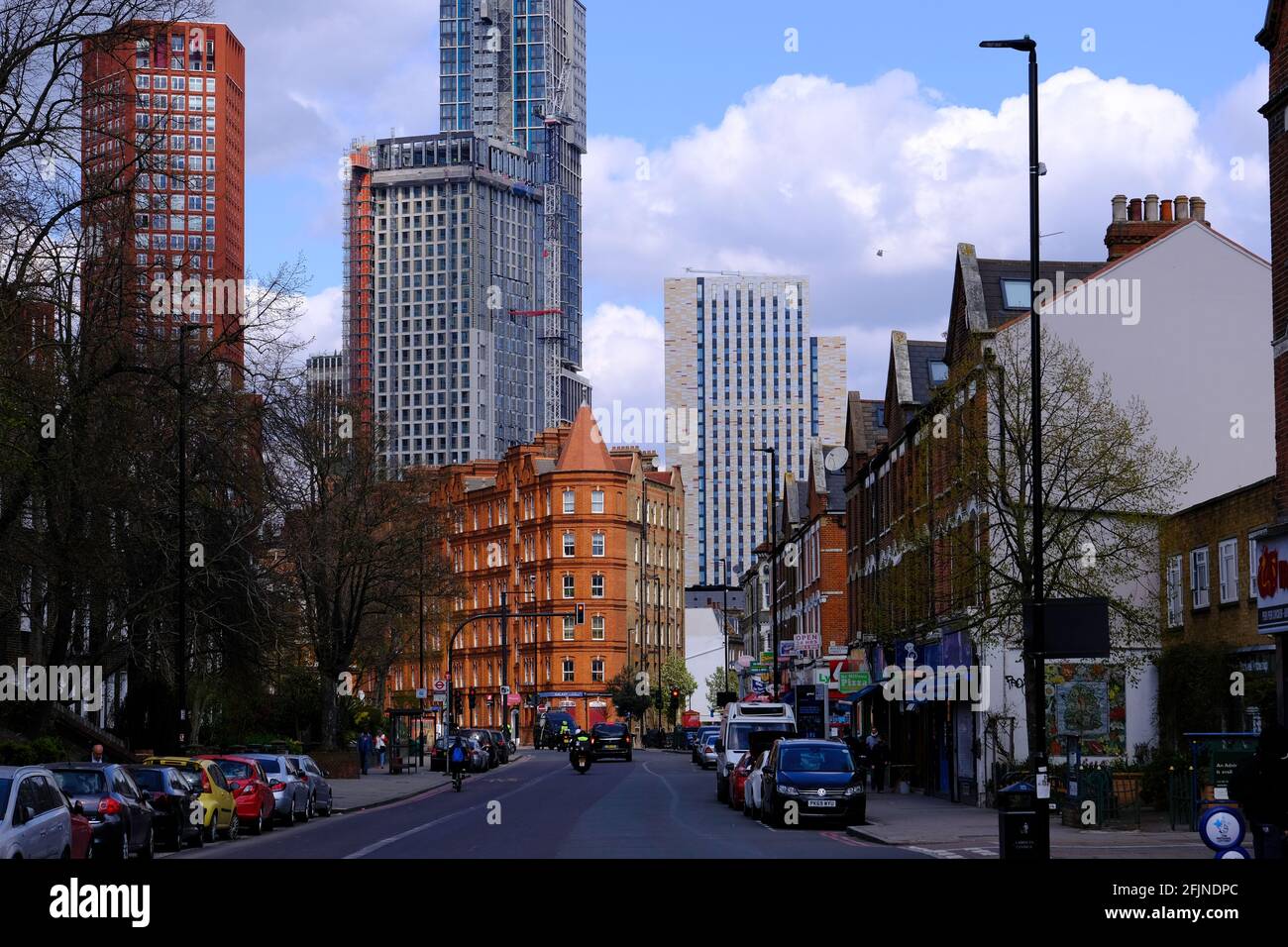 South Lambeth Road e Vauxhall, Londra, Regno Unito Foto Stock
