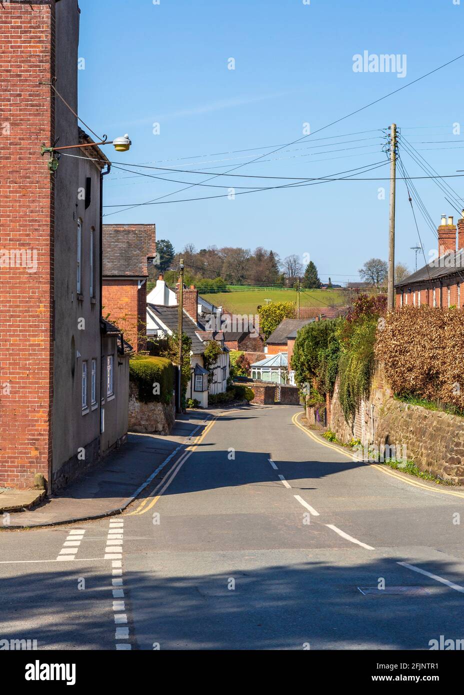 Church Road vista strada a Belbroughton vicino Bromsgrove, Worcestershire. Foto Stock