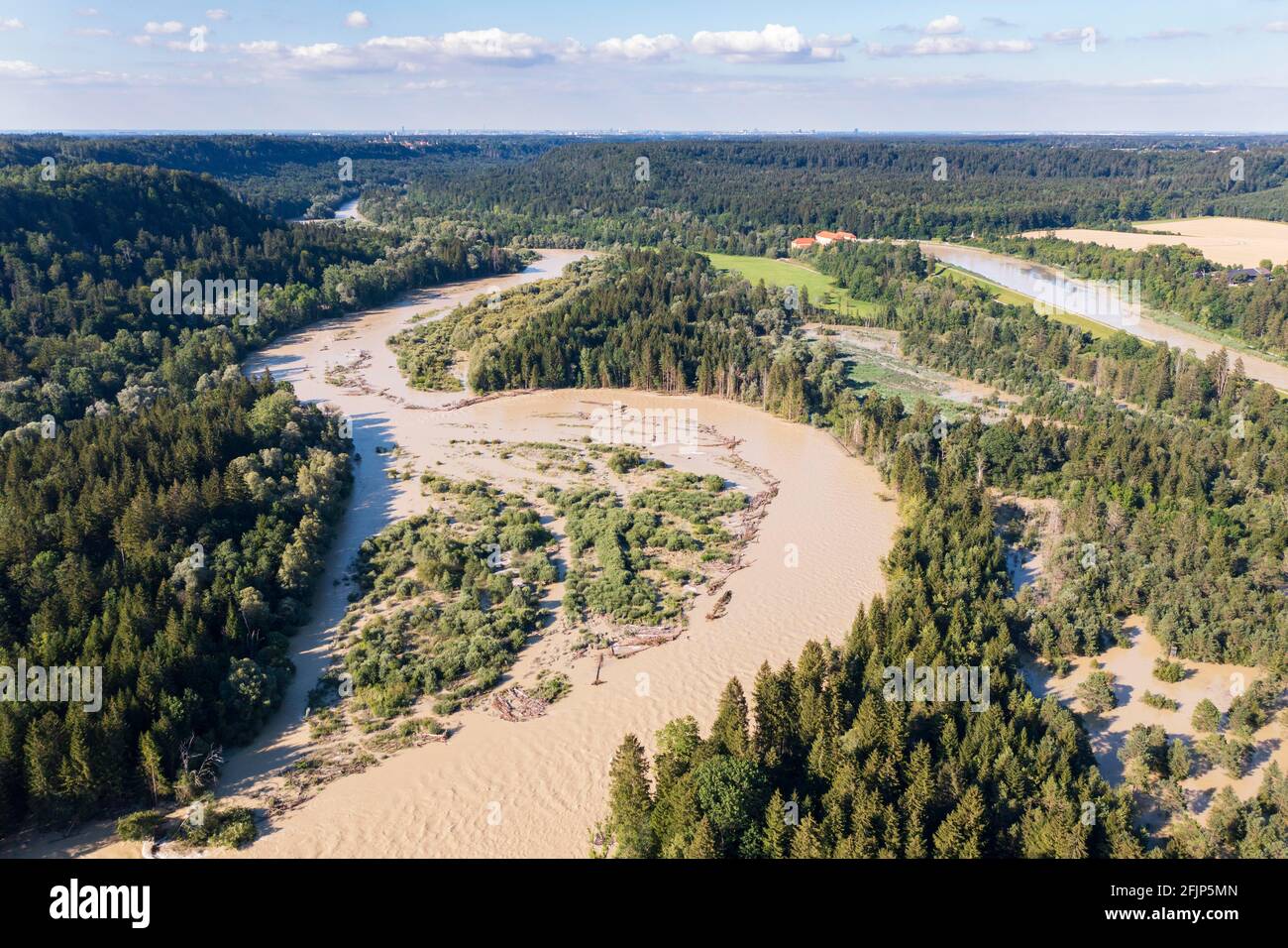 Isar ad alta acqua, Isarauen vicino Schaeftlarn, immagine drone, alta Baviera, Baviera, Germania Foto Stock