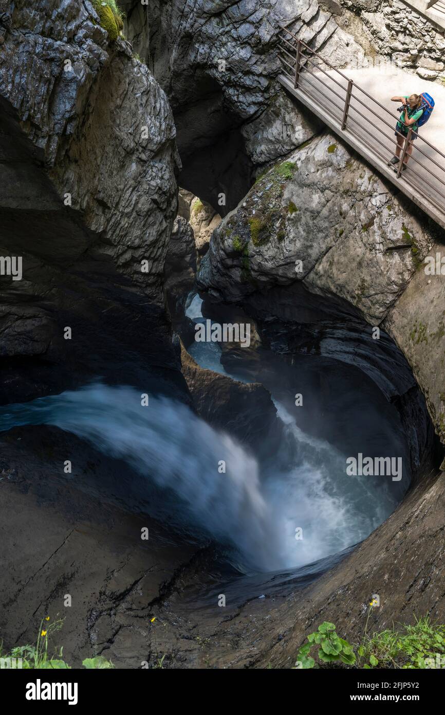 Cascata, cascata Truemmelbach in una gola, Truemmelbach, Canton Berna, Svizzera Foto Stock