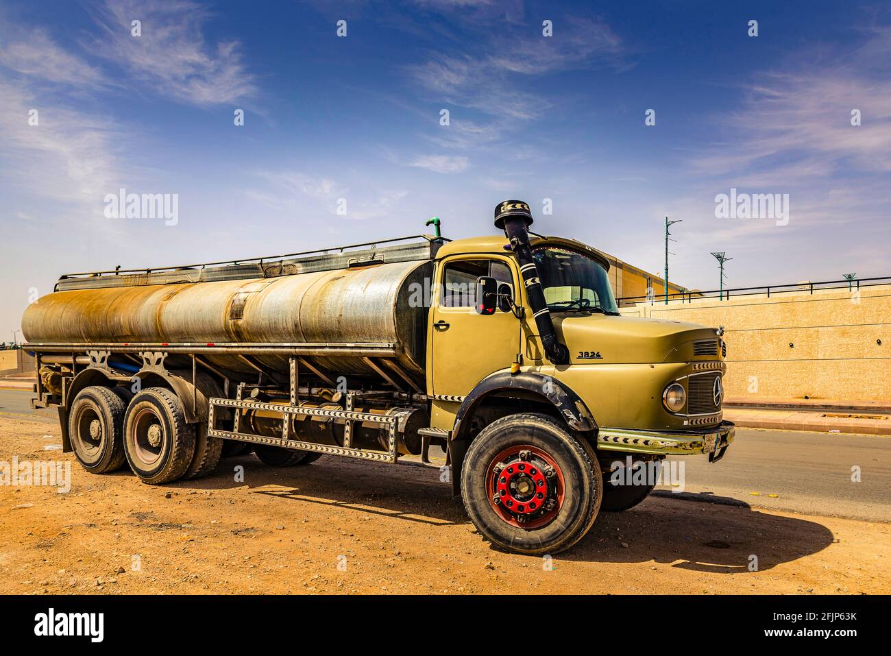 Vintage Mercedes-Benz Water Tanker - viste Foto Stock