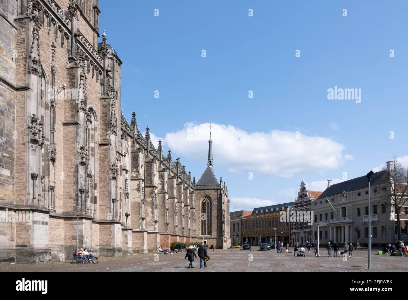 La Grande Chiesa o Chiesa di San Lebuino (in olandese: Grote di Lebuïnuskerk) è l'edificio principale della città olandese di Deventer, Paesi Bassi Foto Stock