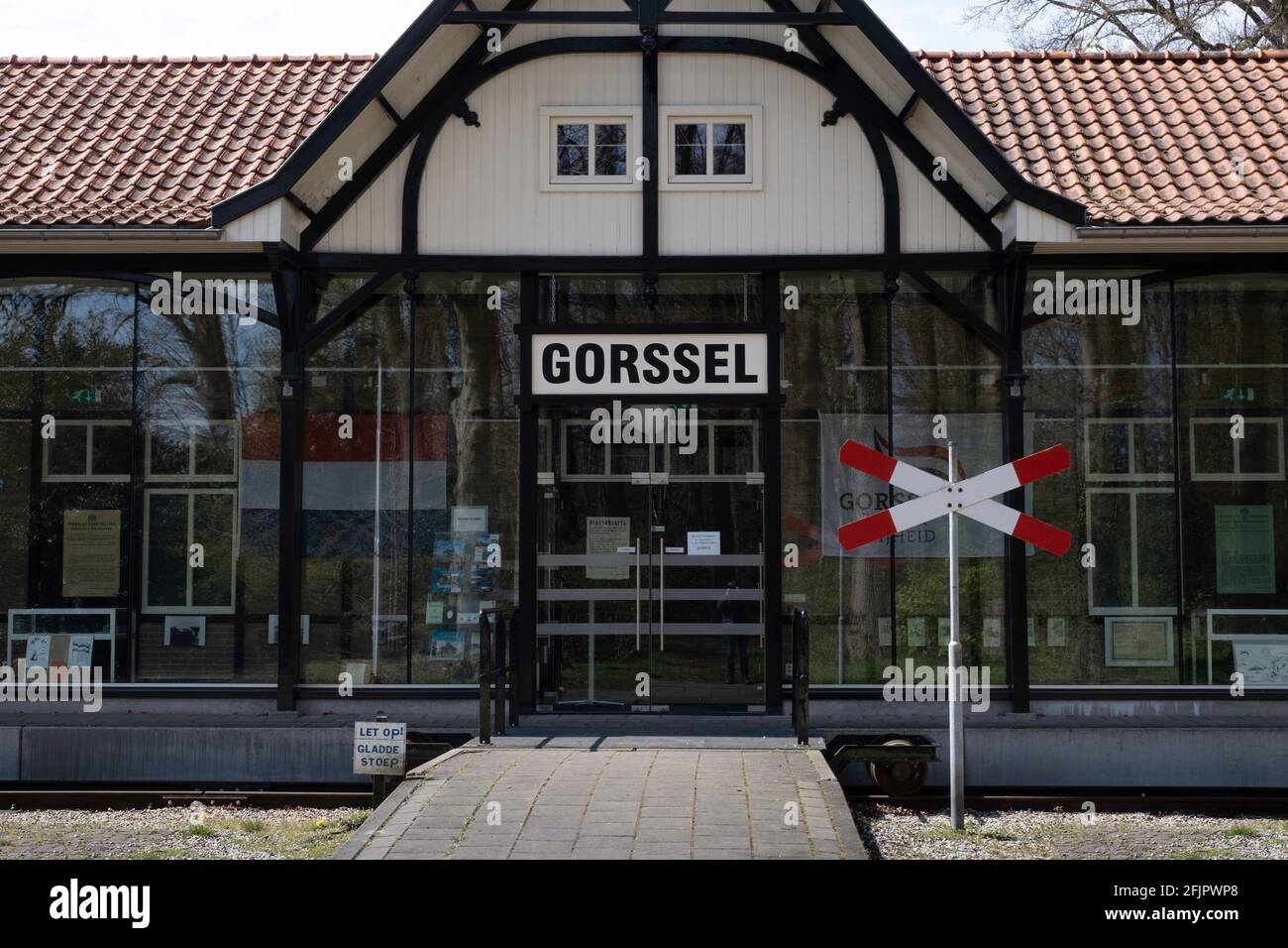 Ex edificio in stile chalet nel comune di Gorssel, Paesi Bassi. La linea della stazione è stata interrotta, ora è un museo Foto Stock